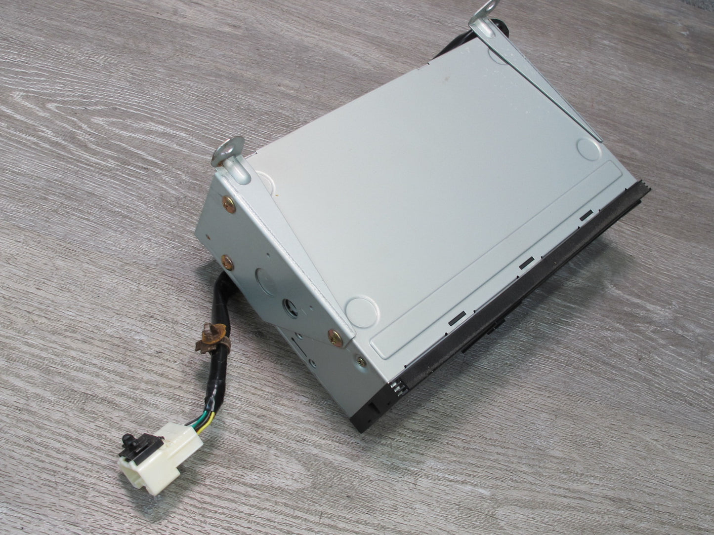 2004 Lexus UZJ100L LX470 Multi-disc CD Changer Audio Player 86270-60112