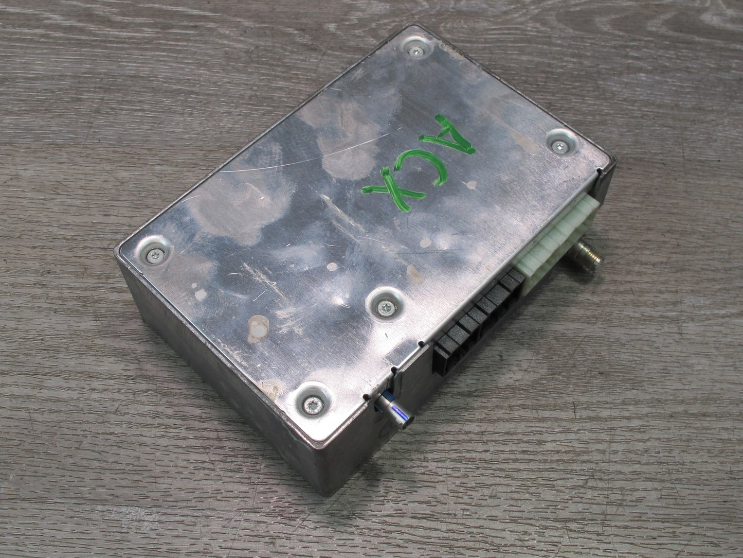 2004-2006 Cadillac XLR Communication Radio Audio Receiver Unit Module