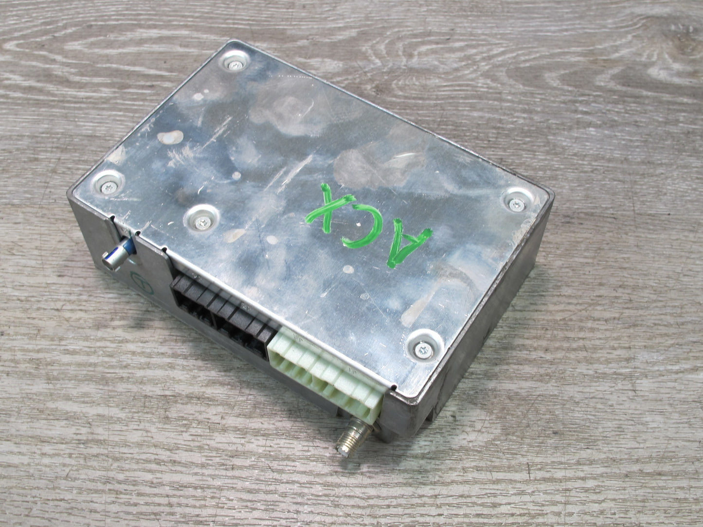 2004-2006 Cadillac XLR Communication Radio Audio Receiver Unit Module