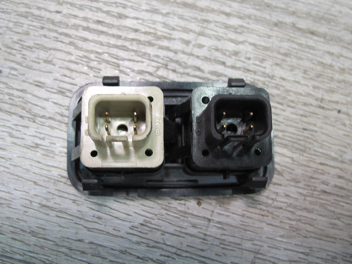 2004-2009 Cadillac XLR Fuel Door Rear Trunk Lid Release Switch Button Black