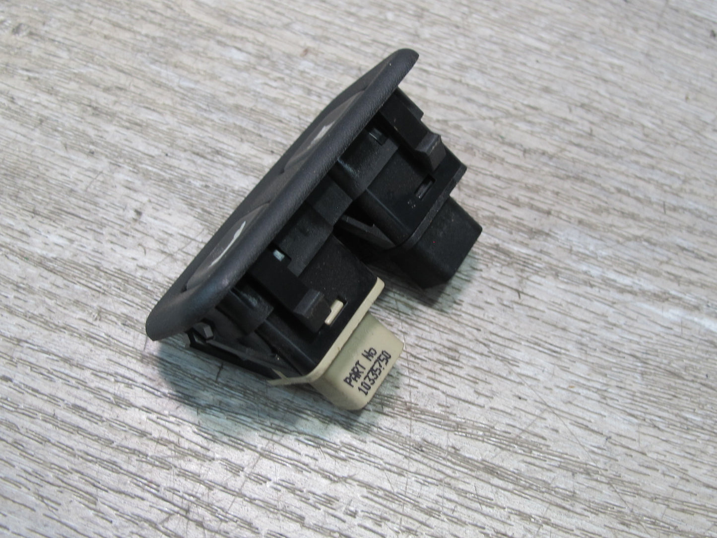 2004-2009 Cadillac XLR Fuel Door Rear Trunk Lid Release Switch Button Black