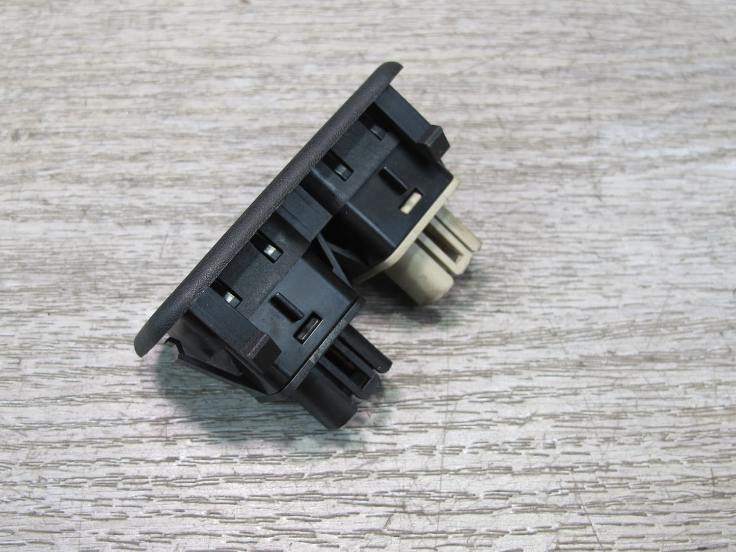 2004-2009 Cadillac XLR Fuel Door Rear Trunk Lid Release Switch Button Black