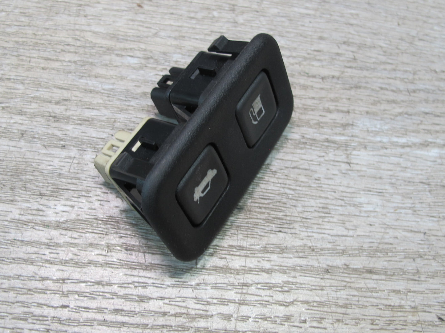 2004-2009 Cadillac XLR Fuel Door Rear Trunk Lid Release Switch Button Black