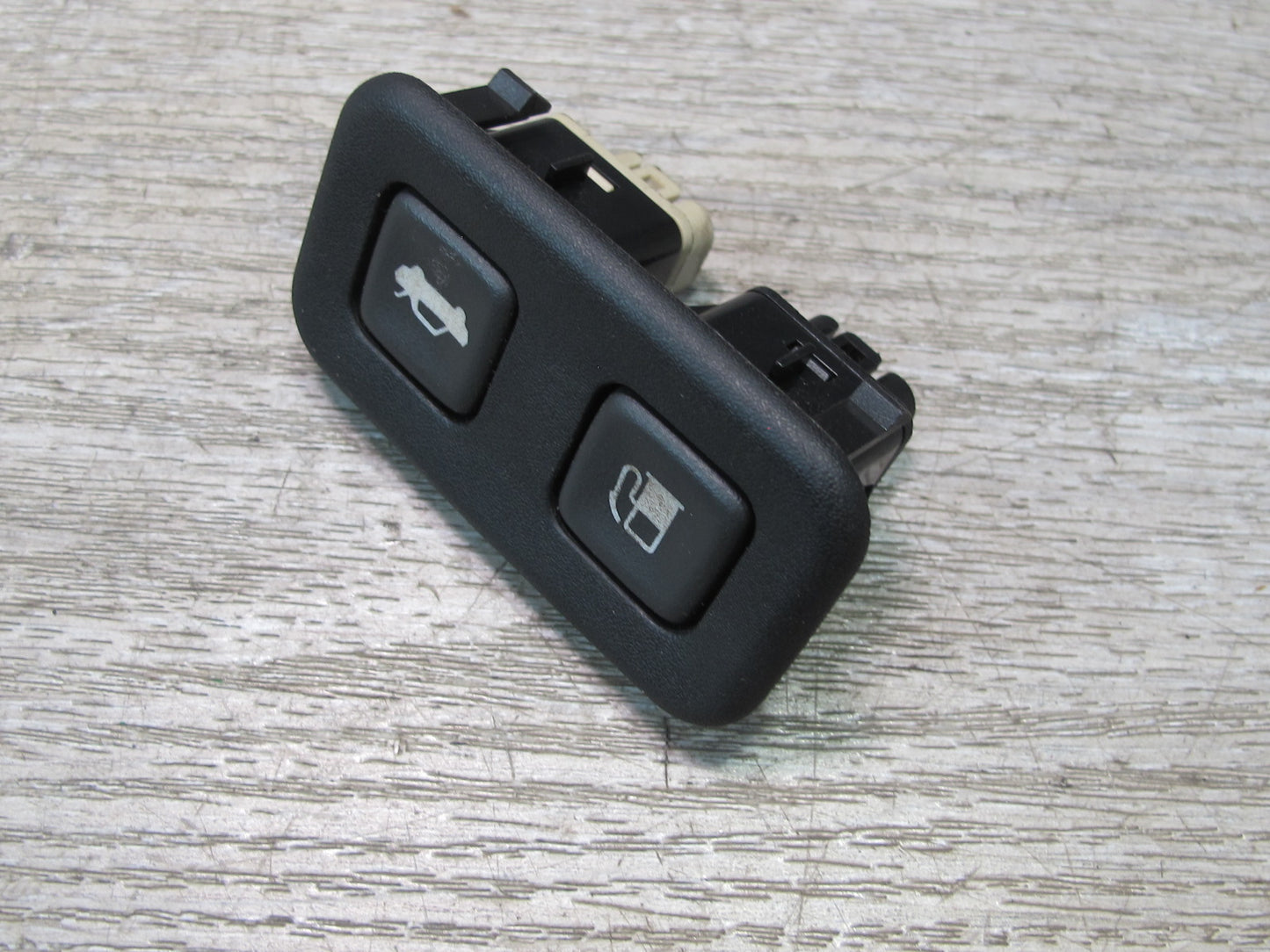 2004-2009 Cadillac XLR Fuel Door Rear Trunk Lid Release Switch Button Black