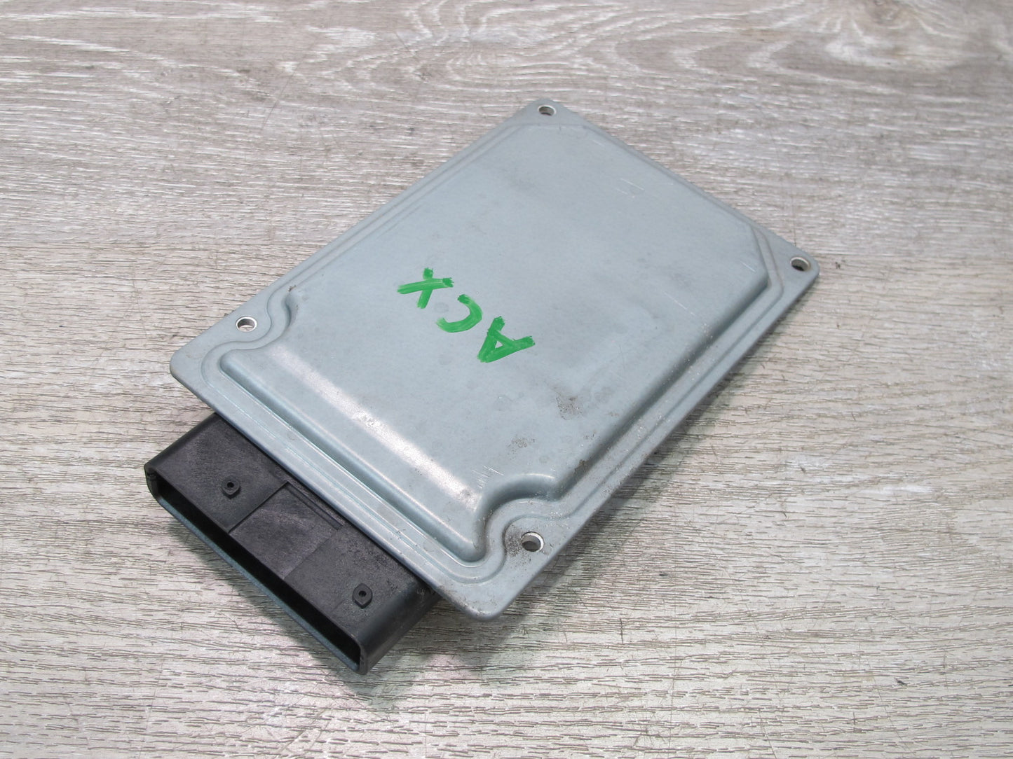 2006-2008 Cadillac XLR Suspension Control Module Unit 15808061