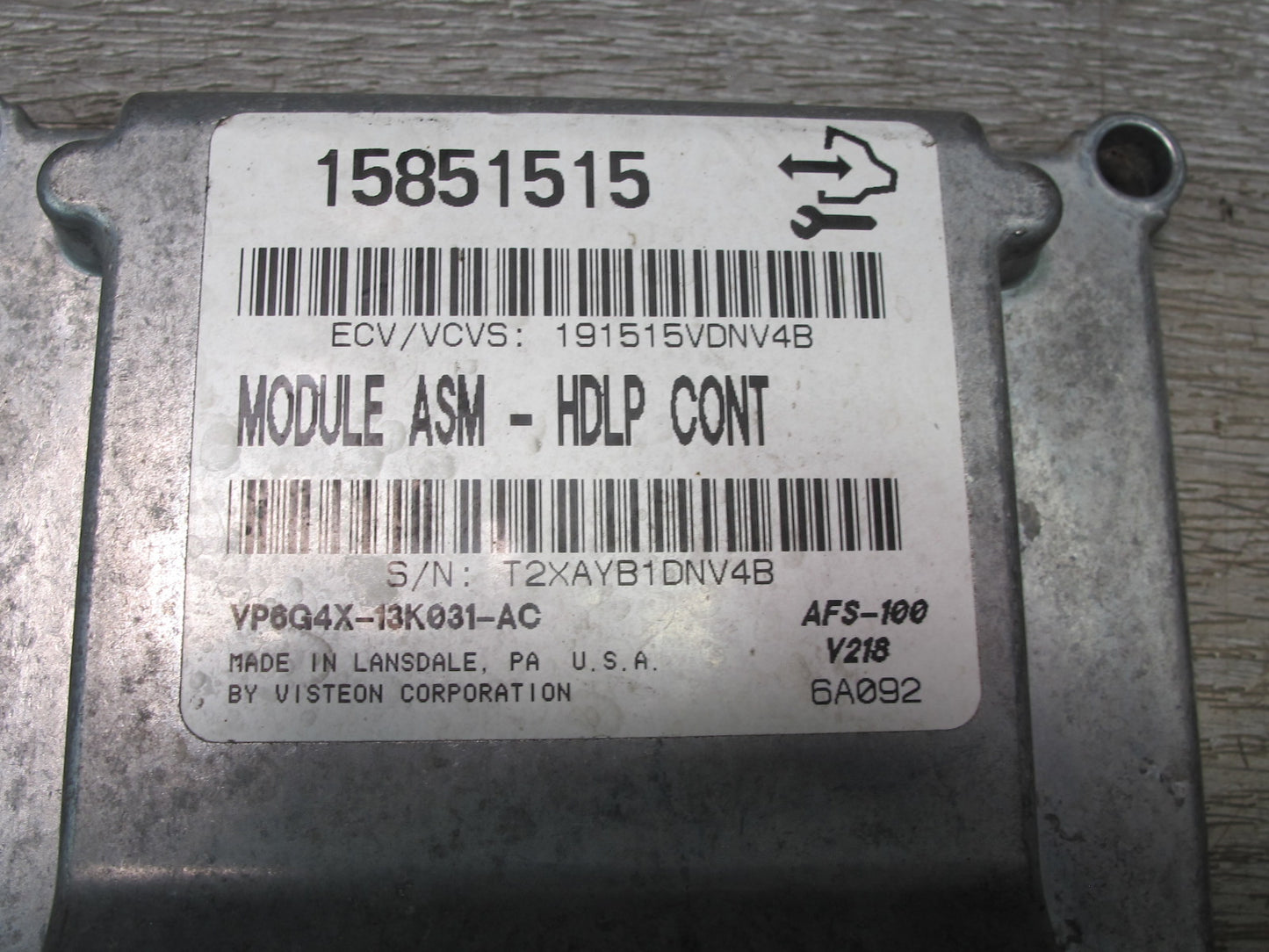 2006-2009 Cadillac XLR Headlight Lamp Control Module Unit 15851515