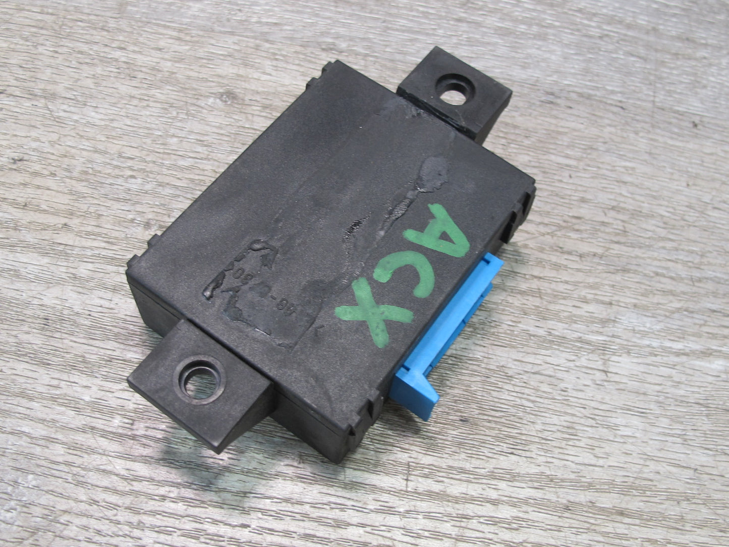 2004-2009 Cadillac XLR Park Distance Assist Computer Module Unit 10348799