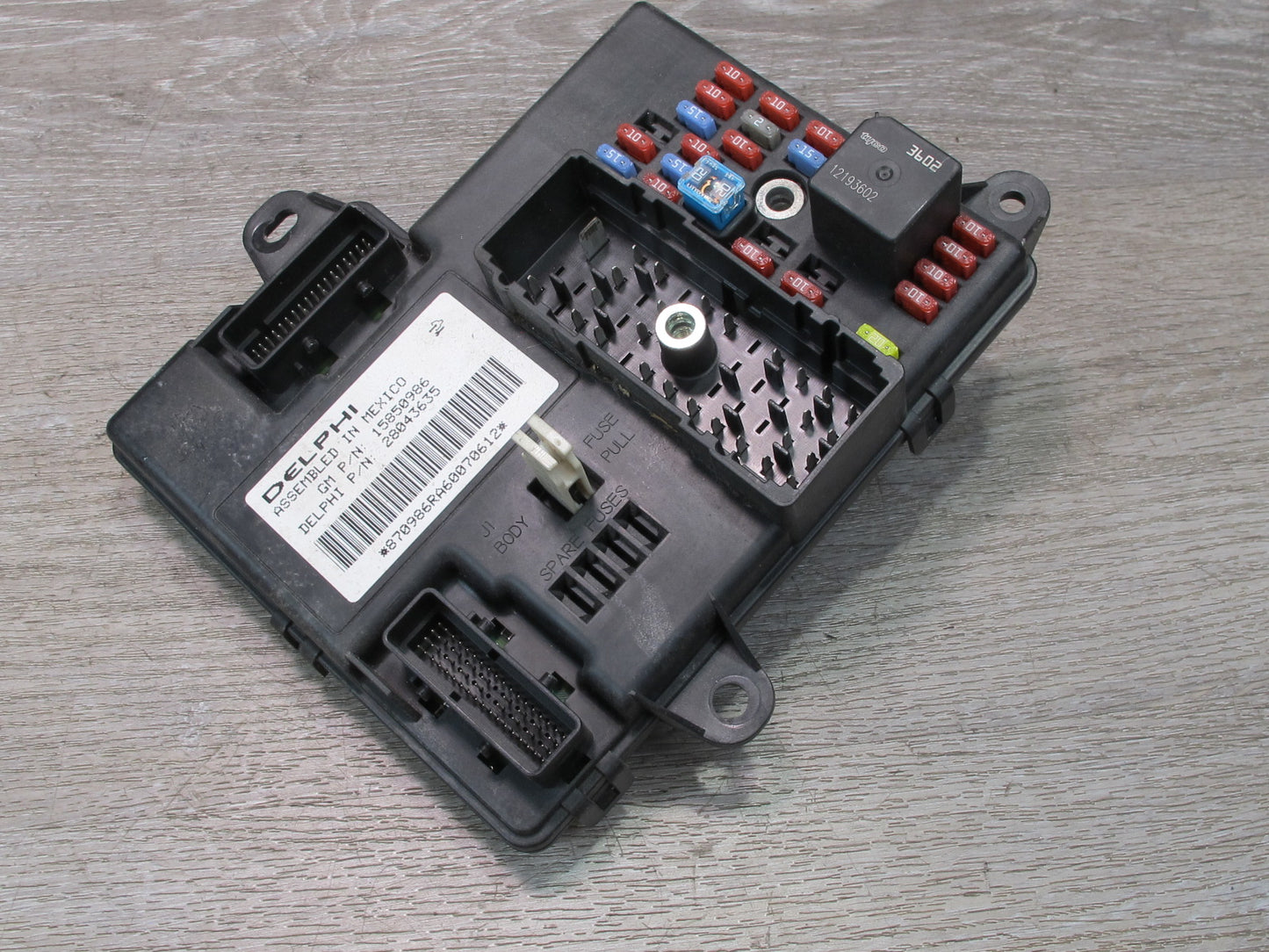 2006 Cadillac XLR BCM BCU Body Cabin Control Module Unit Fuse Box 15850986