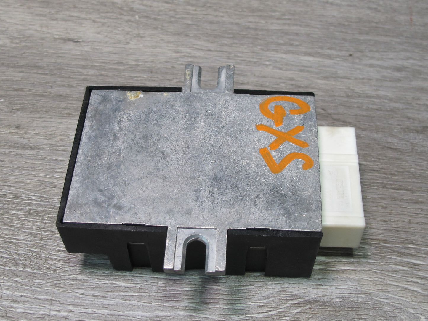 2008-2014 BMW E71 E72 X6 Fuel Pump Control Module 7229174