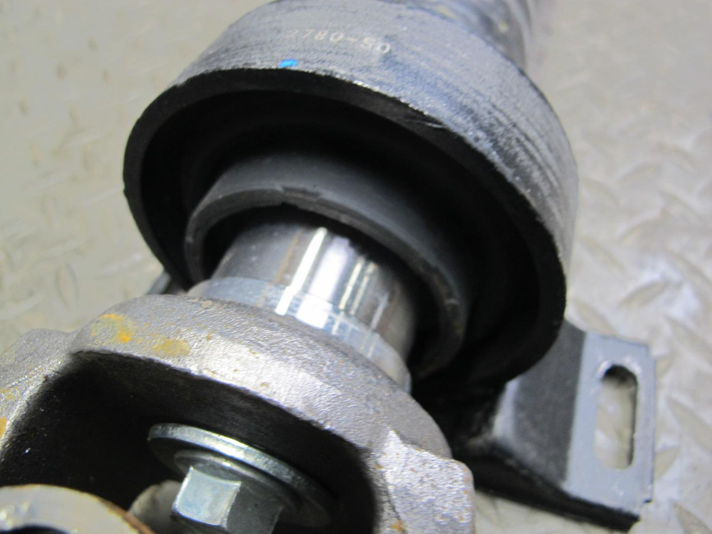 94-95 BMW E34 540i A/T Rear Drive Shaft Driveshaft OEM