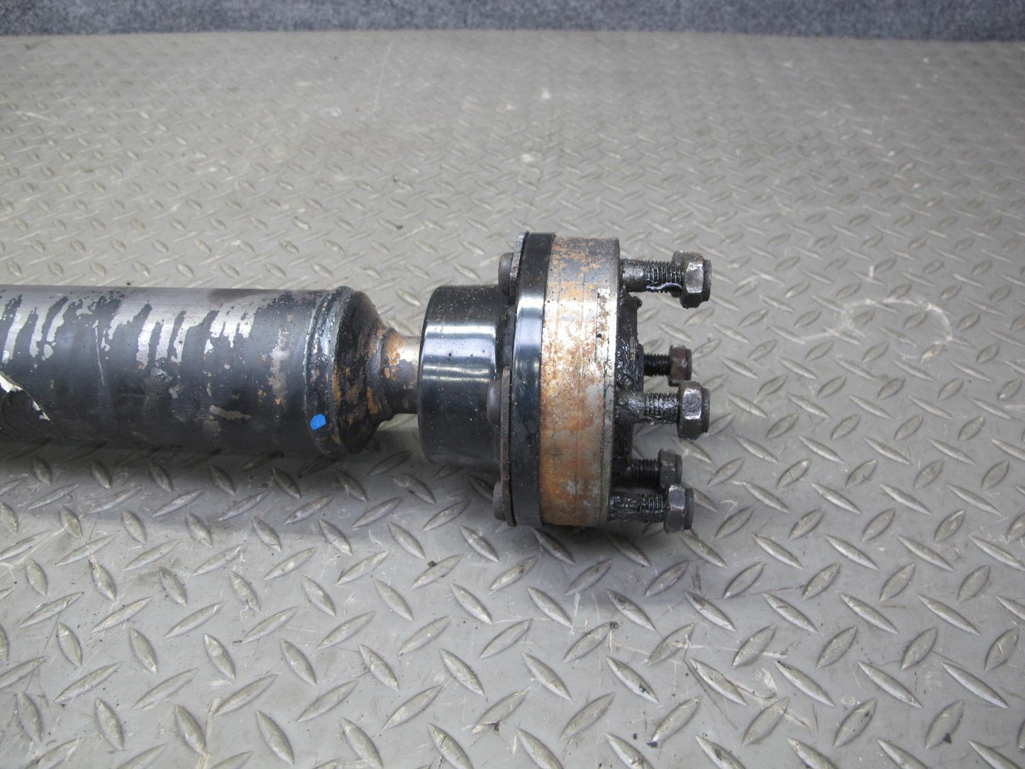 94-95 BMW E34 540i A/T Rear Drive Shaft Driveshaft OEM