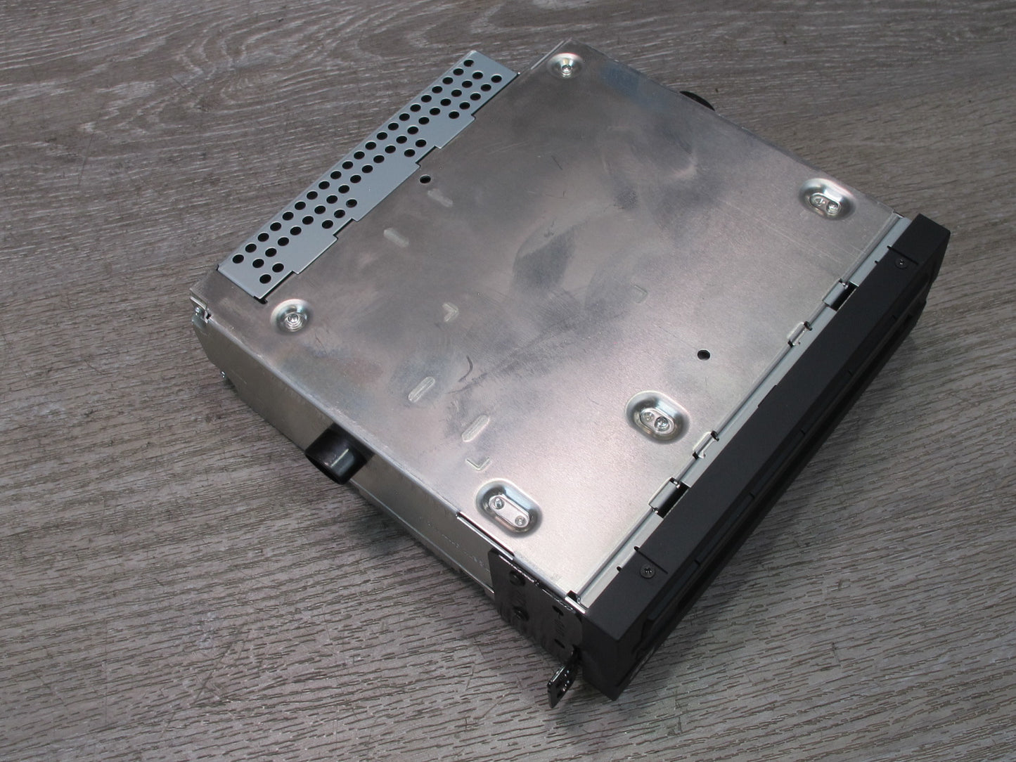 2010-2014 BMW E71 E72 X6 DVD Audio Video 6 Disc Changer Player 9206636