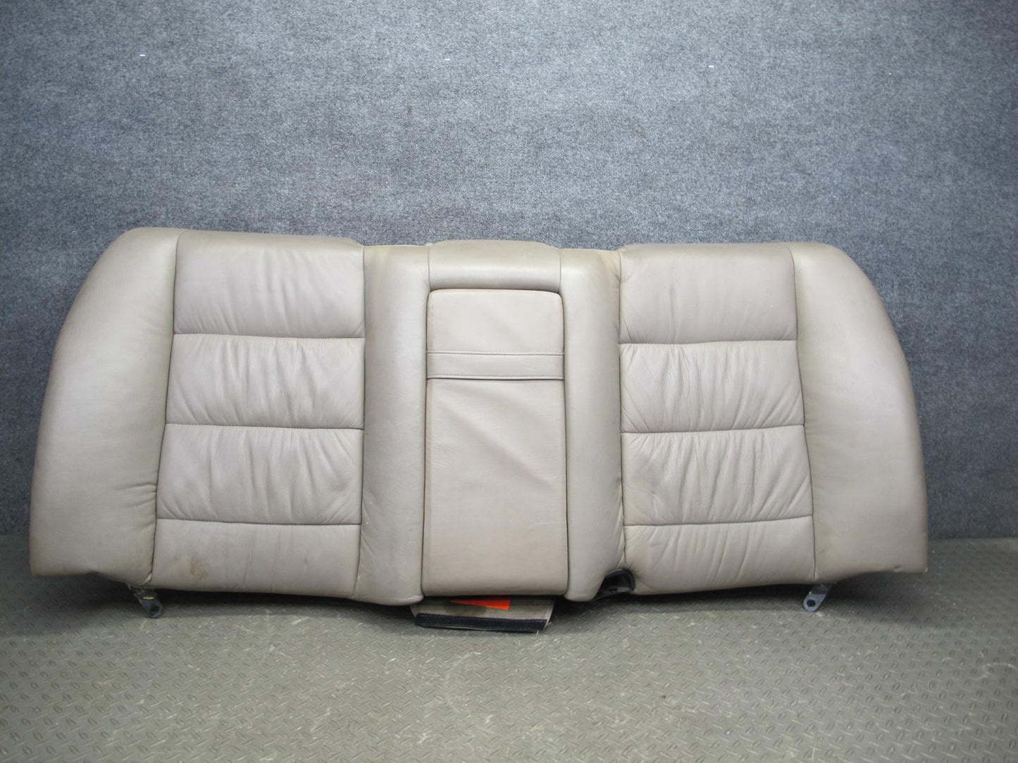 92-95 BMW E34 5-SERIES Sedan Rear Seat Upper Cushion Leather Parchment OEM