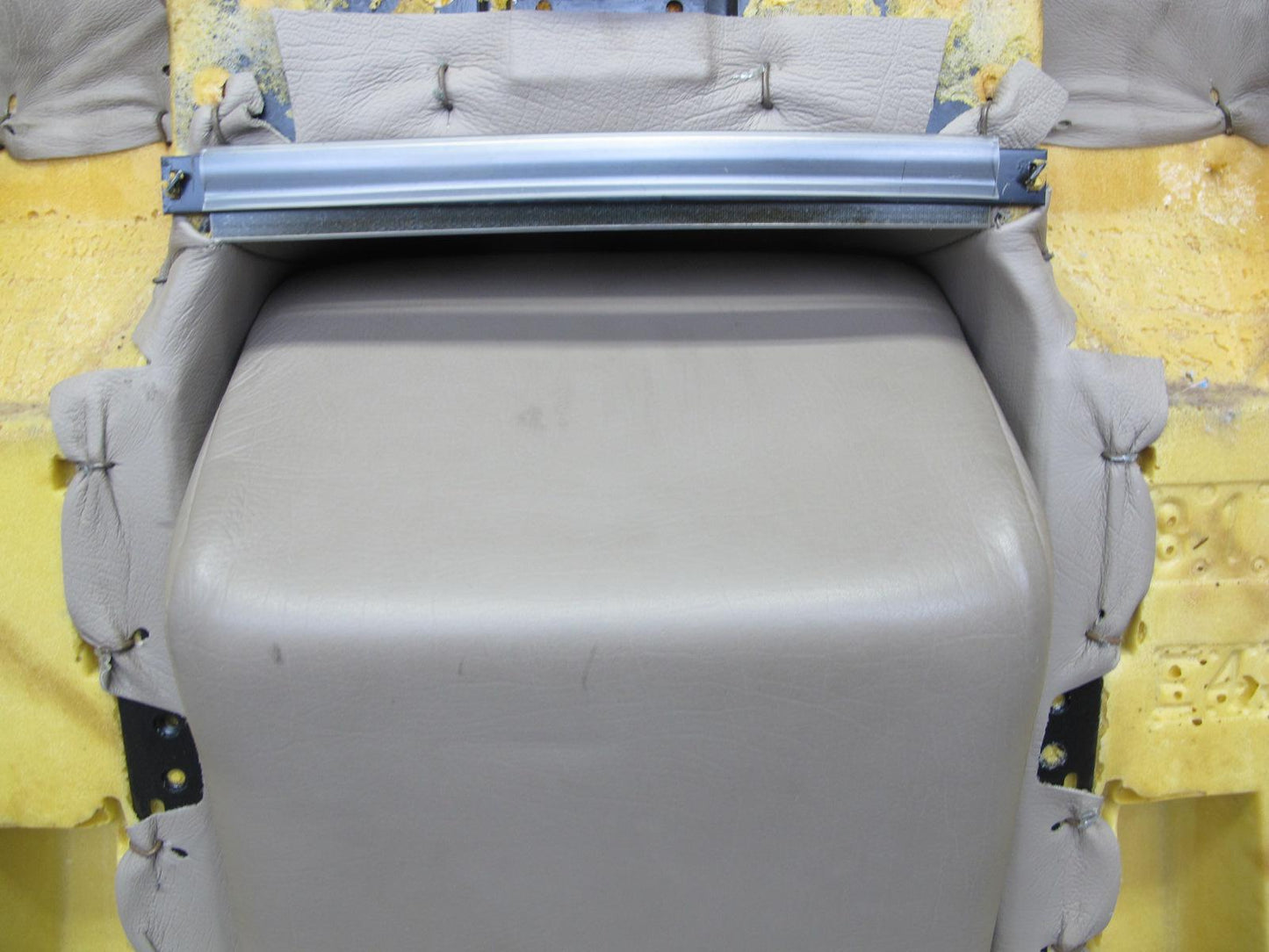 92-95 BMW E34 5-SERIES Sedan Rear Seat Upper Cushion Leather Parchment OEM