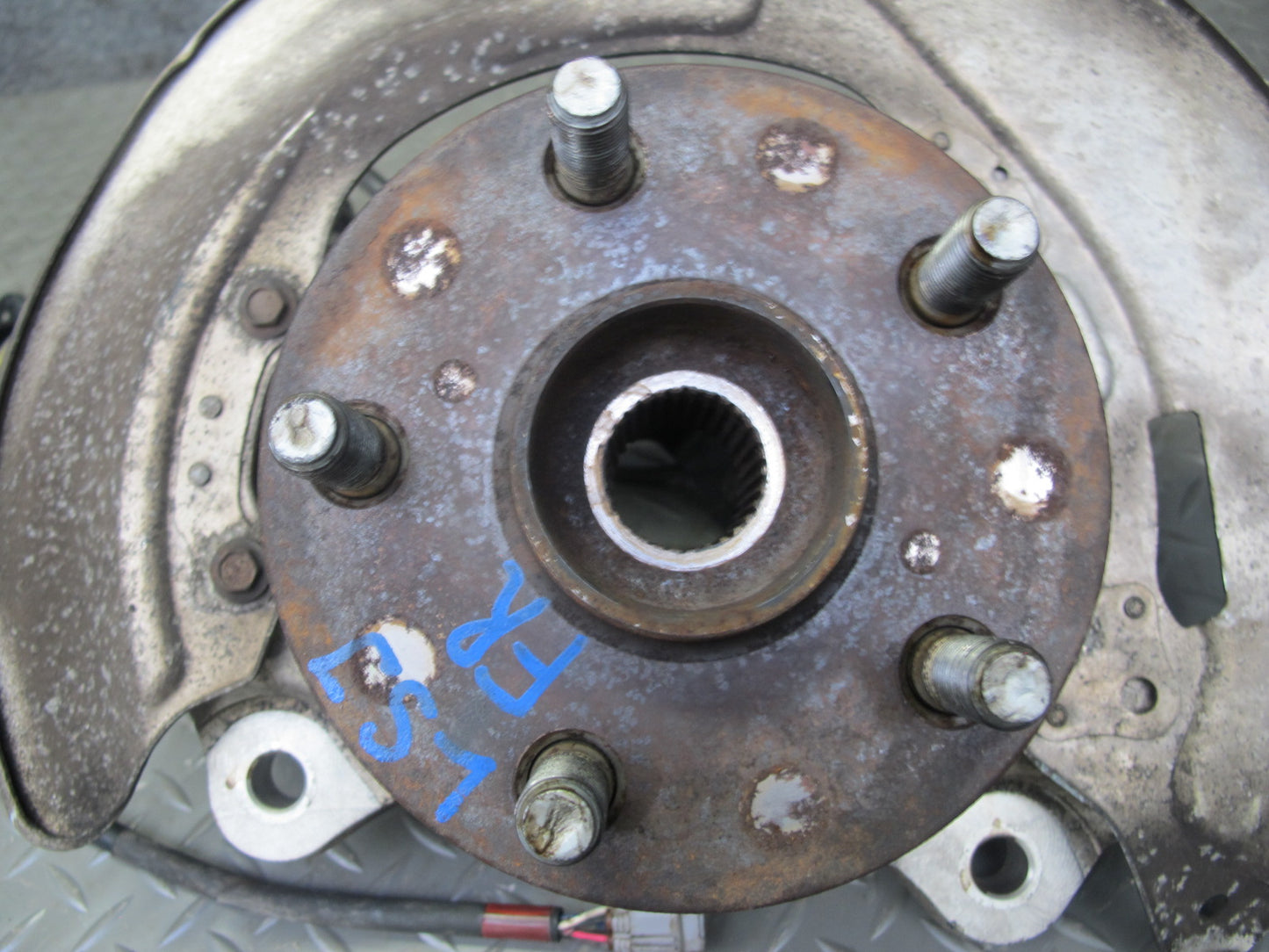 08-17 Lexus LS460 LS600hL AWD Front Right Spindle Knuckle Wheel Hub Bearing OEM