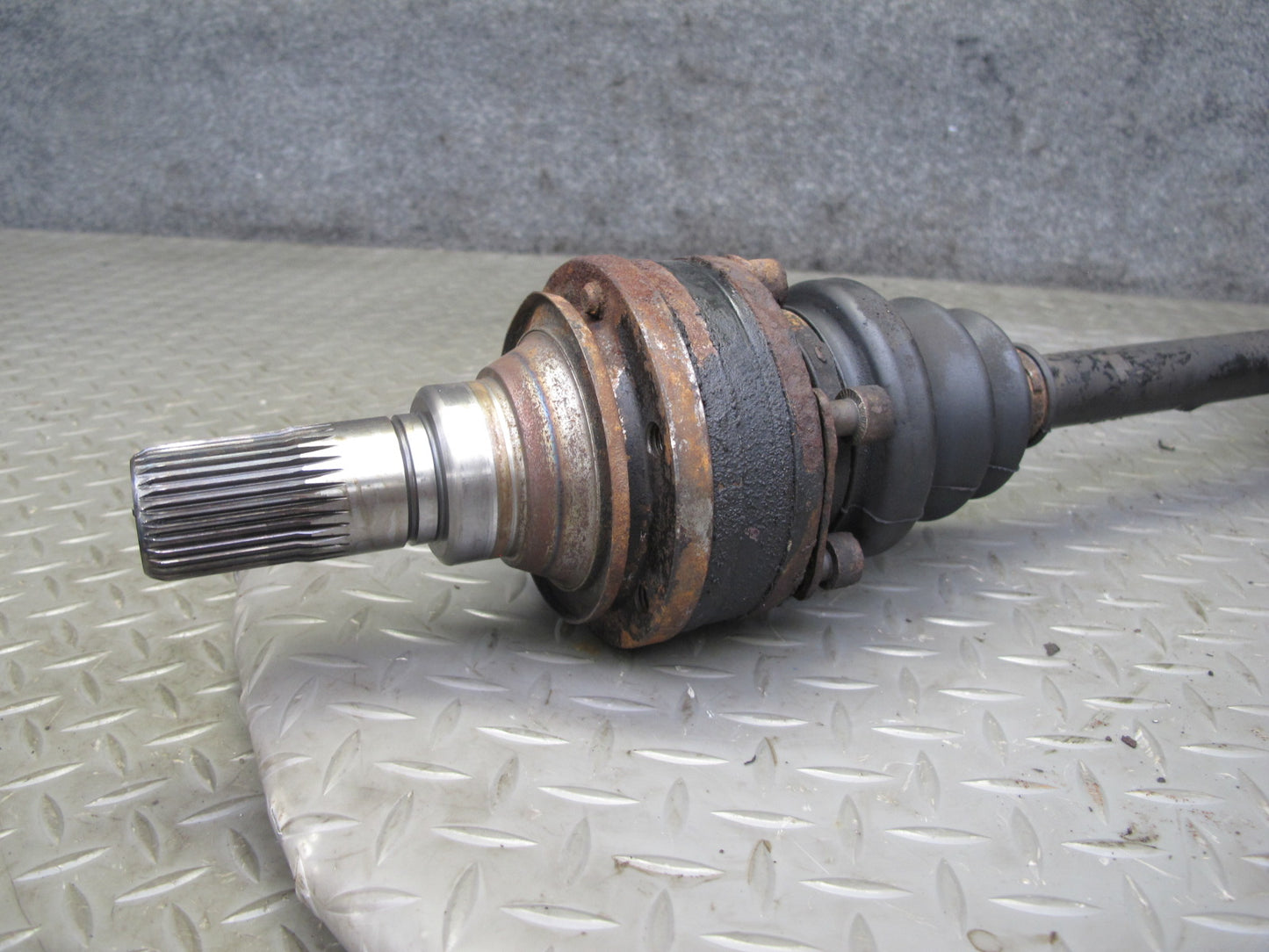 94-95 BMW E34 540i A/T Rear Right Axle Shaft OEM