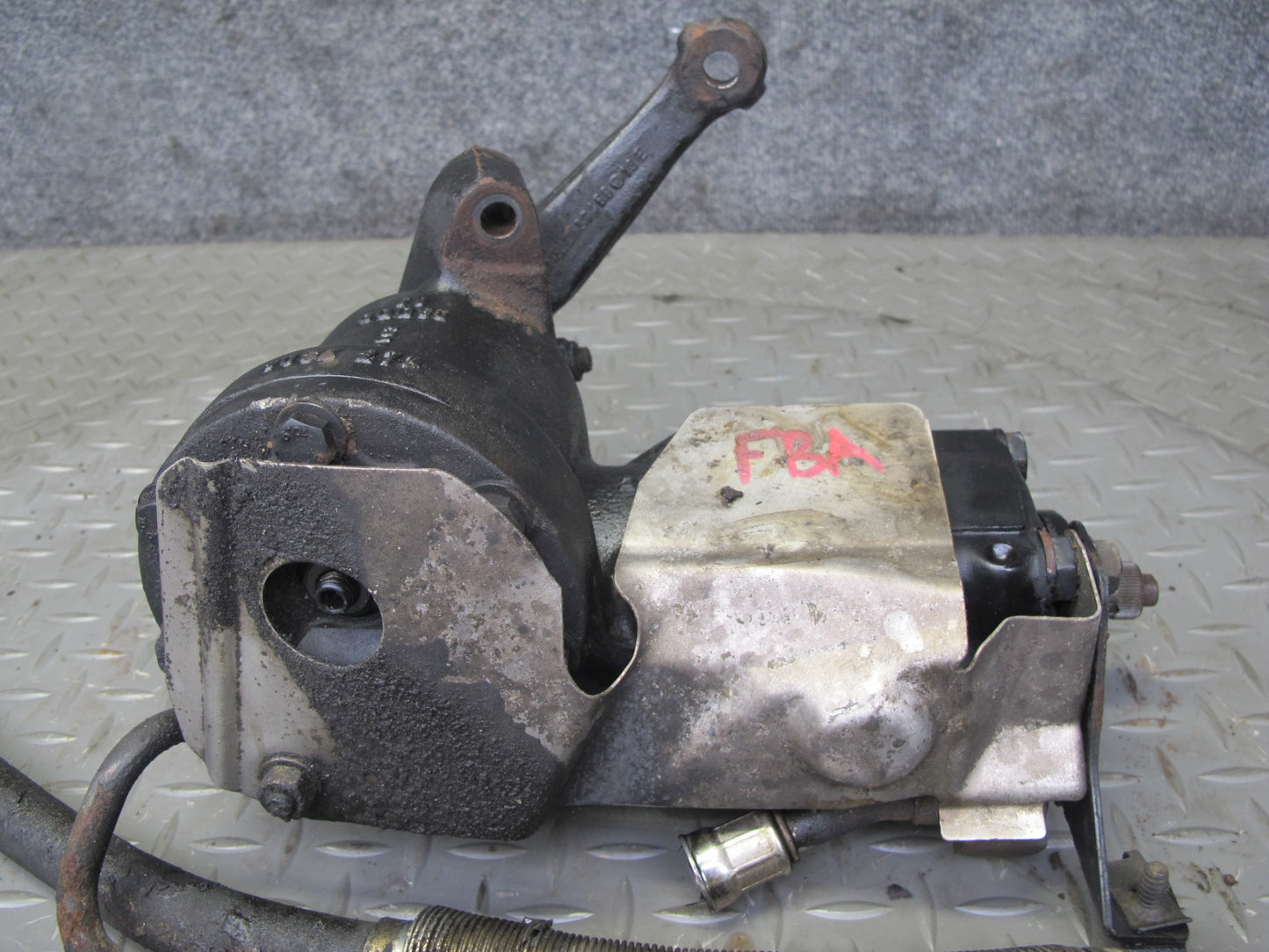 94-95 BMW E34 540i Power Steering Gear Box w Hose Assembly OEM