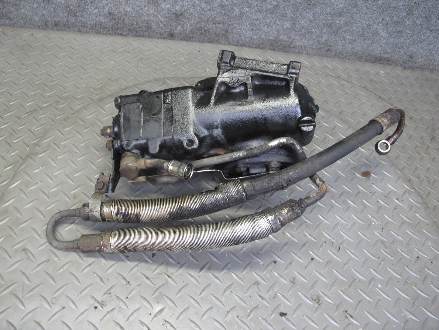 94-95 BMW E34 540i Power Steering Gear Box w Hose Assembly OEM