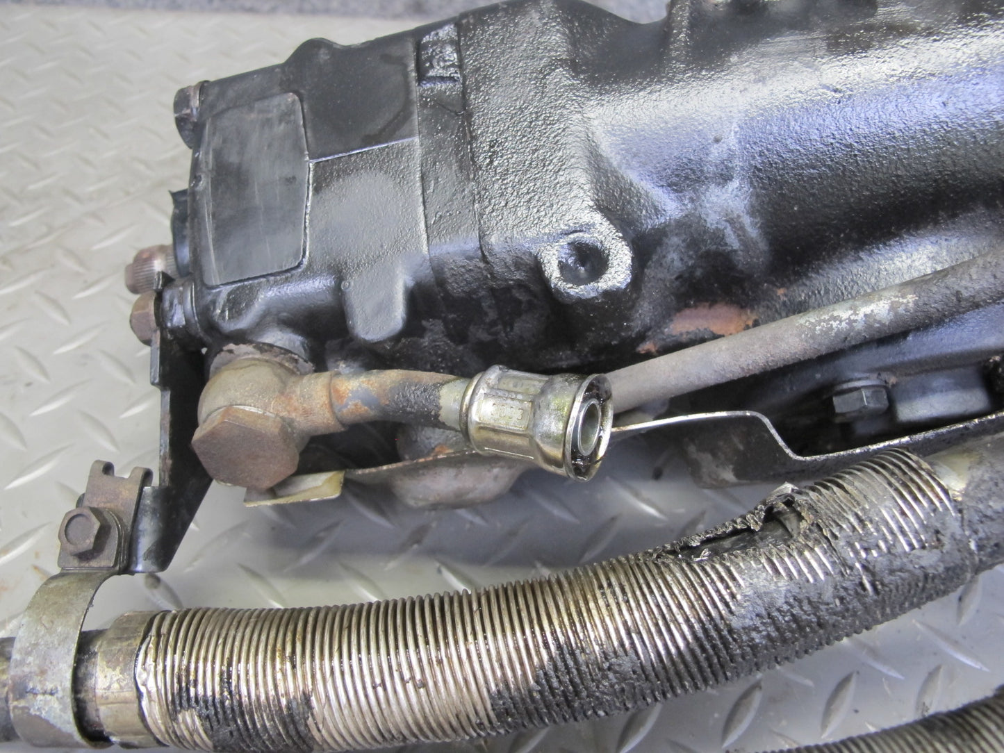 94-95 BMW E34 540i Power Steering Gear Box w Hose Assembly OEM
