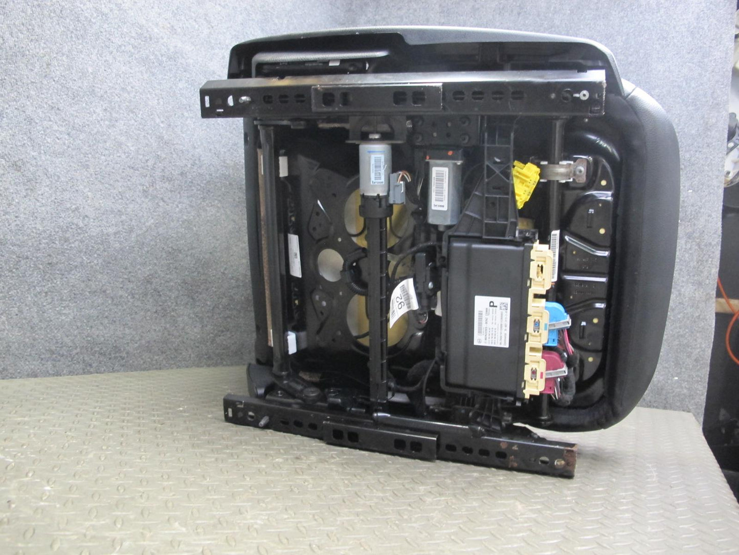 12-15 Mercedes W166 Ml-class Set of 2 Front Right & Left Seat Black OEM