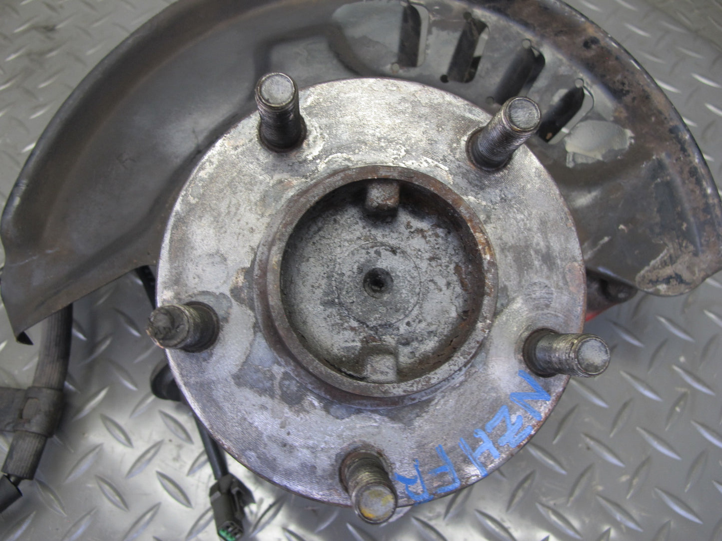 92-96 Nissan Z32 300ZX NON Turbo Front Right Spindle Knuckle Wheel Hub OEM