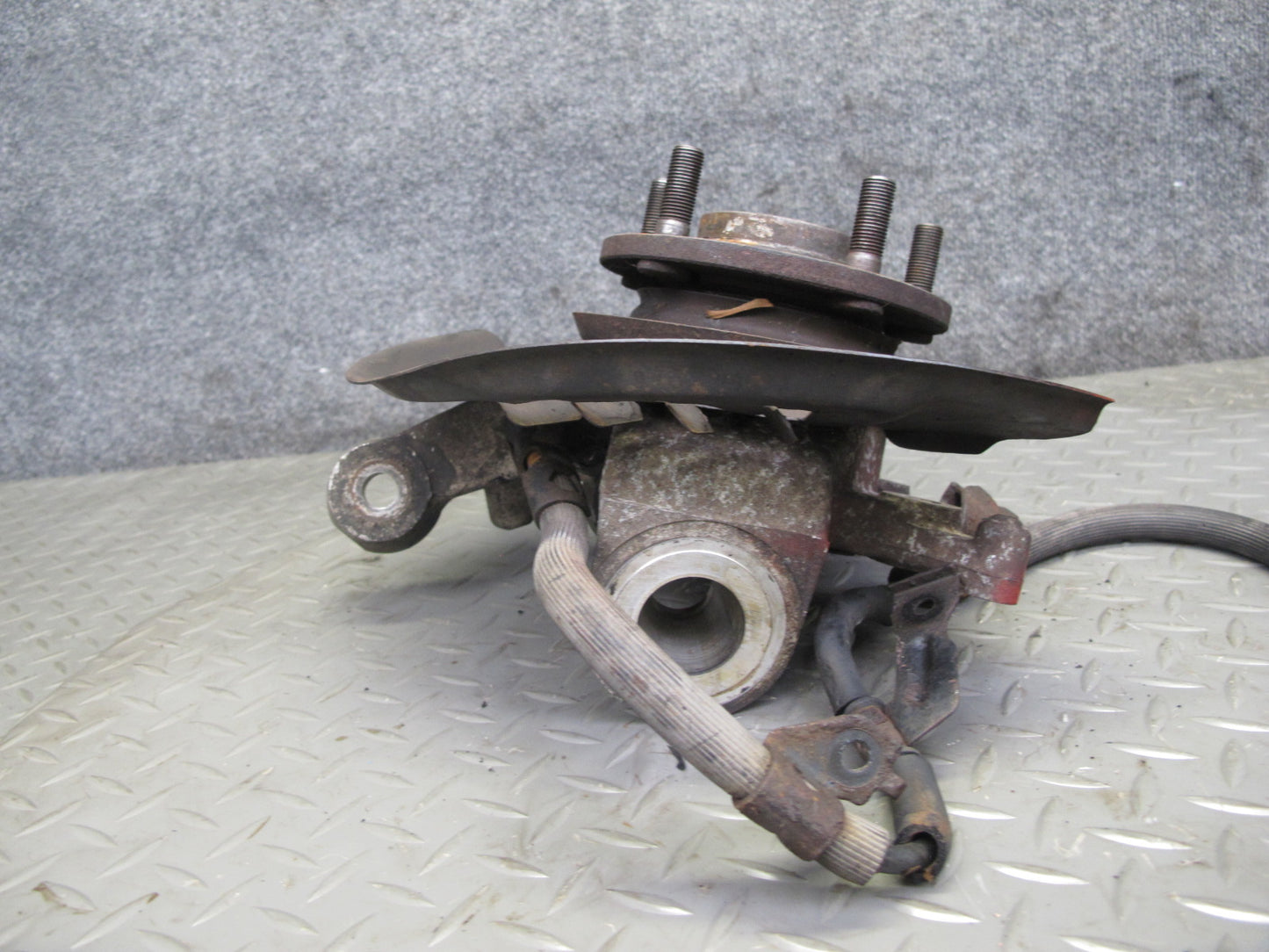 92-96 Nissan Z32 300ZX NON Turbo Front Left Spindle Knuckle Wheel Hub OEM