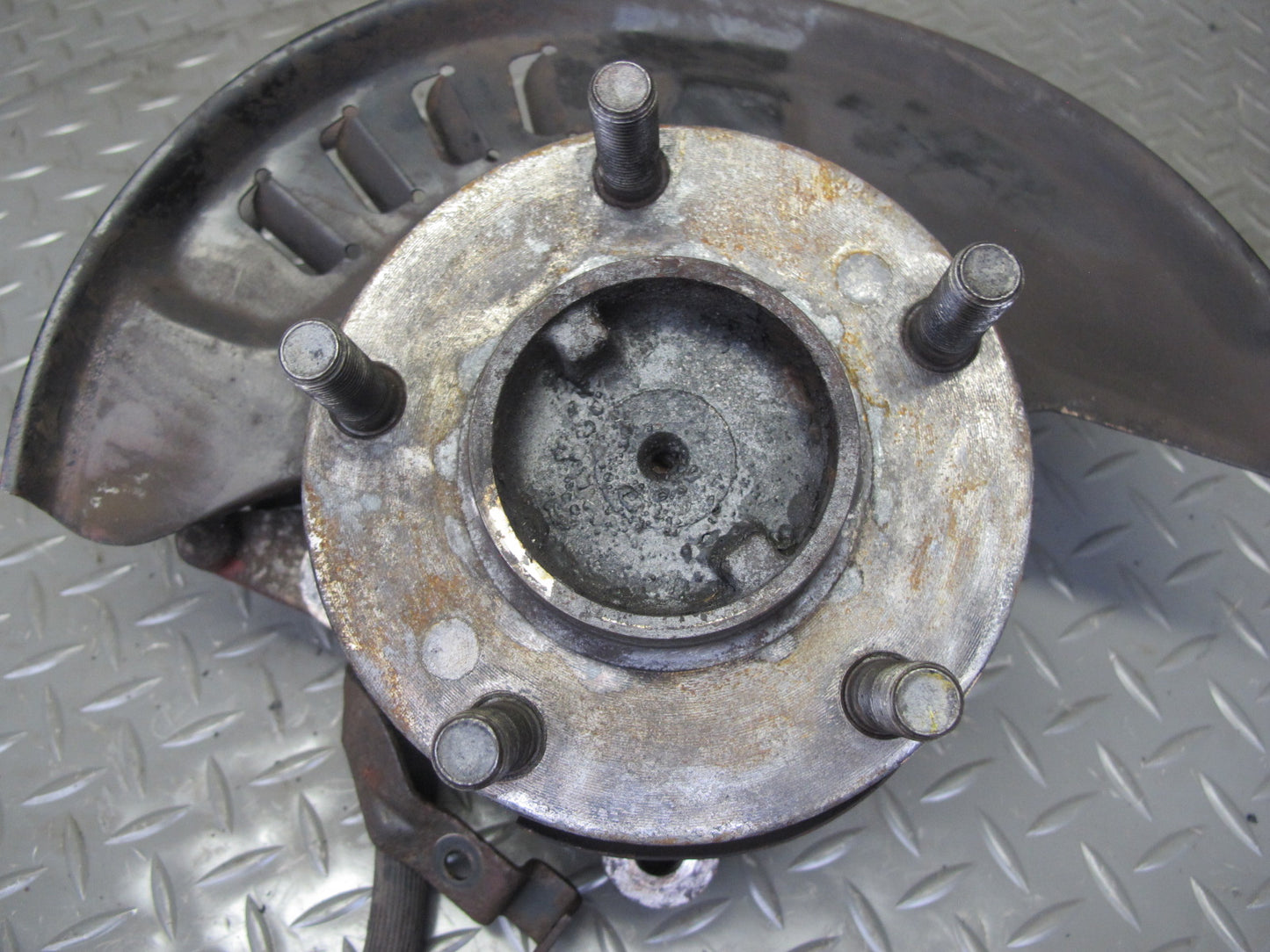92-96 Nissan Z32 300ZX NON Turbo Front Left Spindle Knuckle Wheel Hub OEM
