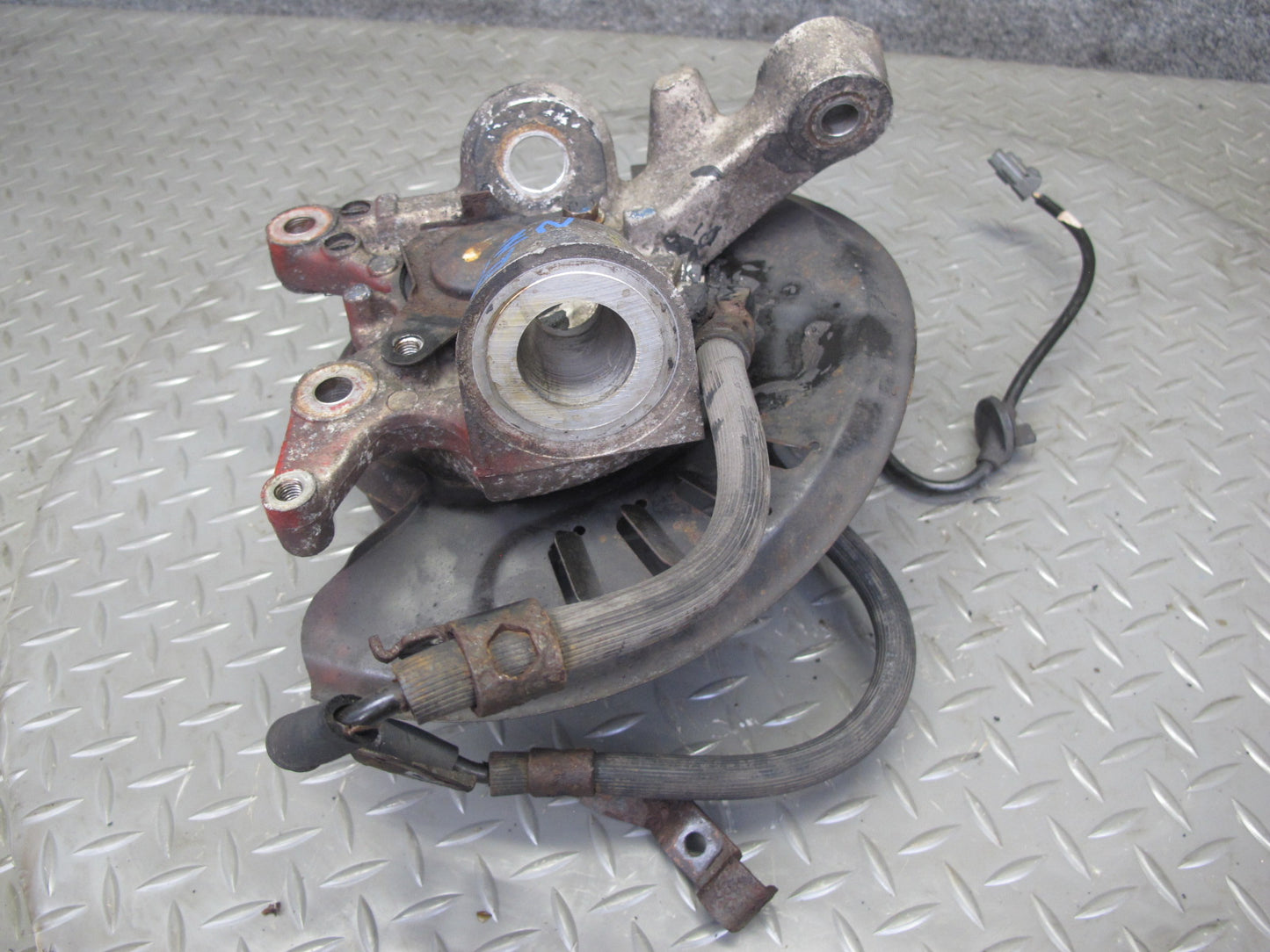 92-96 Nissan Z32 300ZX NON Turbo Front Left Spindle Knuckle Wheel Hub OEM