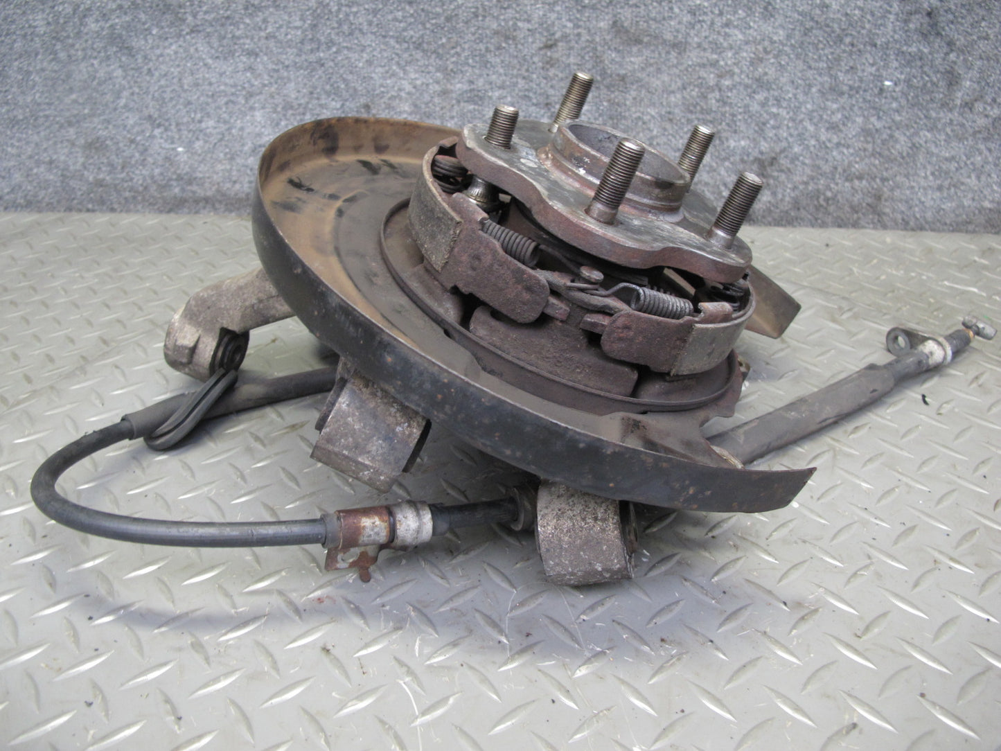 91-96 Nissan Z32 300ZX NON Turbo Rear Left Spindle Knuckle Wheel Hub Bearing OEM