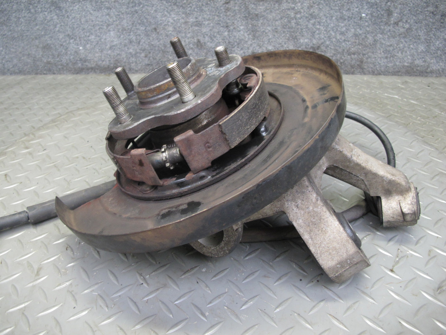 91-96 Nissan Z32 300ZX NON Turbo Rear Left Spindle Knuckle Wheel Hub Bearing OEM