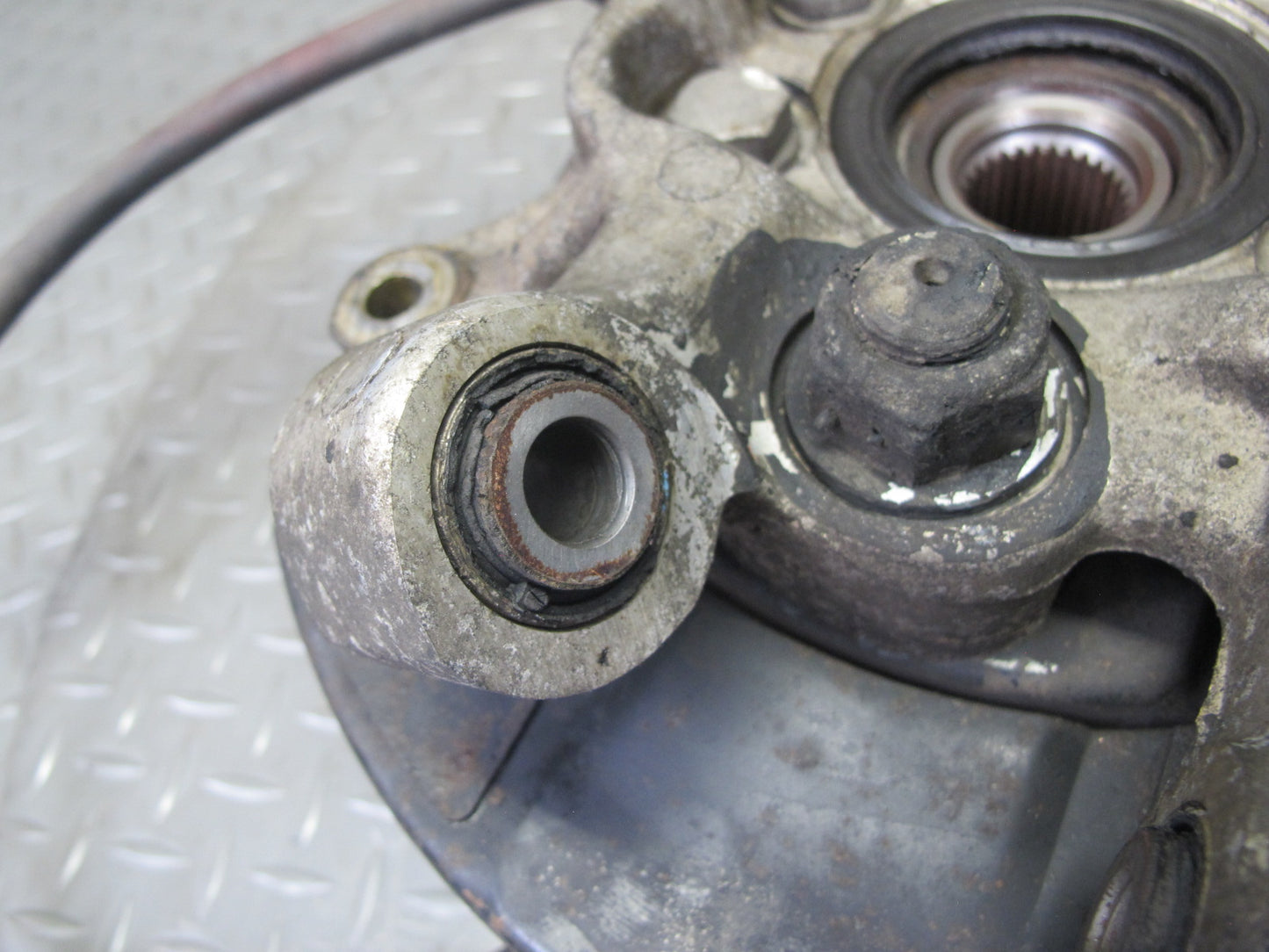 91-96 Nissan Z32 300ZX NON Turbo Rear Left Spindle Knuckle Wheel Hub Bearing OEM