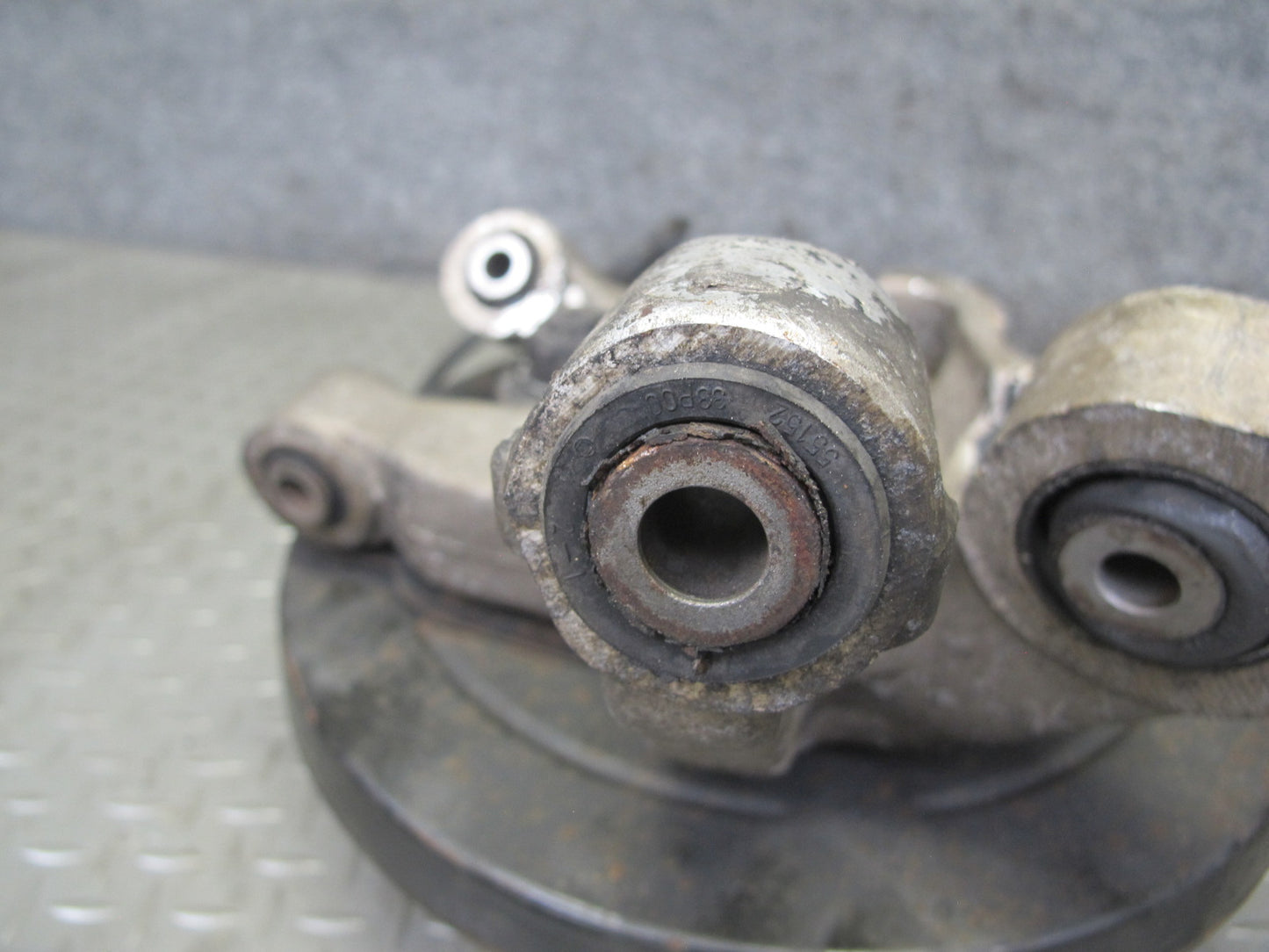 91-96 Nissan Z32 300ZX NON Turbo Rear Left Spindle Knuckle Wheel Hub Bearing OEM