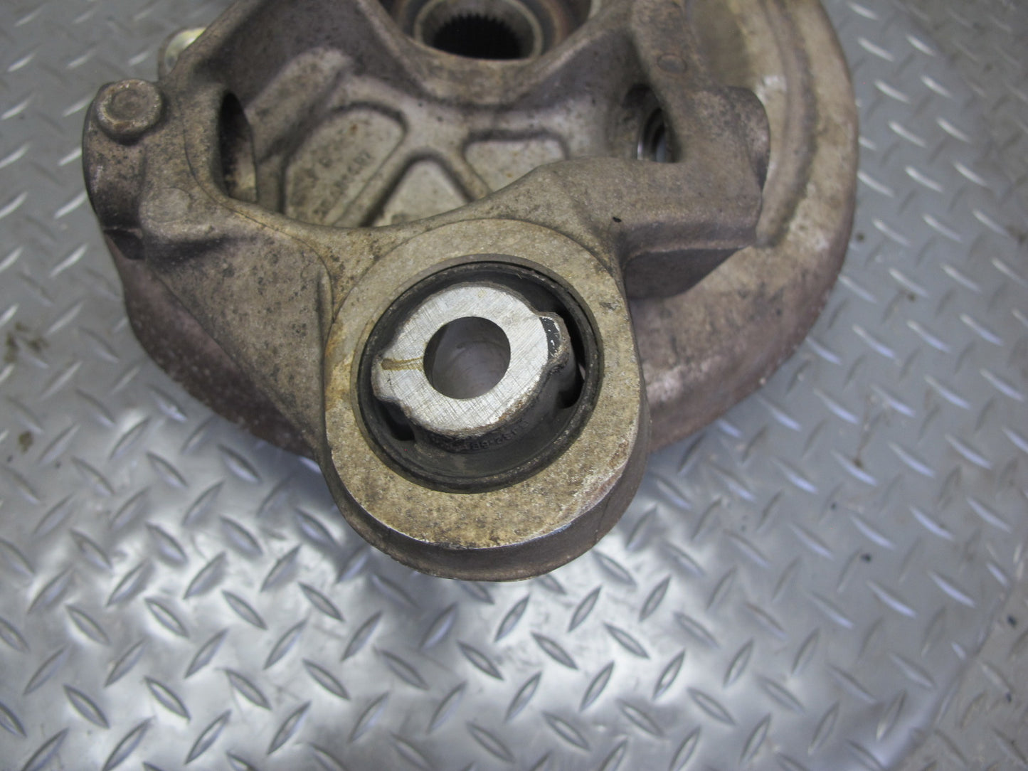 2012-2015 Range Rover Evoque L538 AWD Rear Left Spindle Knuckle Wheel Hub