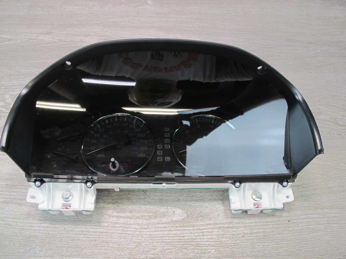 2004-2005 Lexus UZJ100L LX470 Instrument Cluster Gauge Speedometer 769361-770