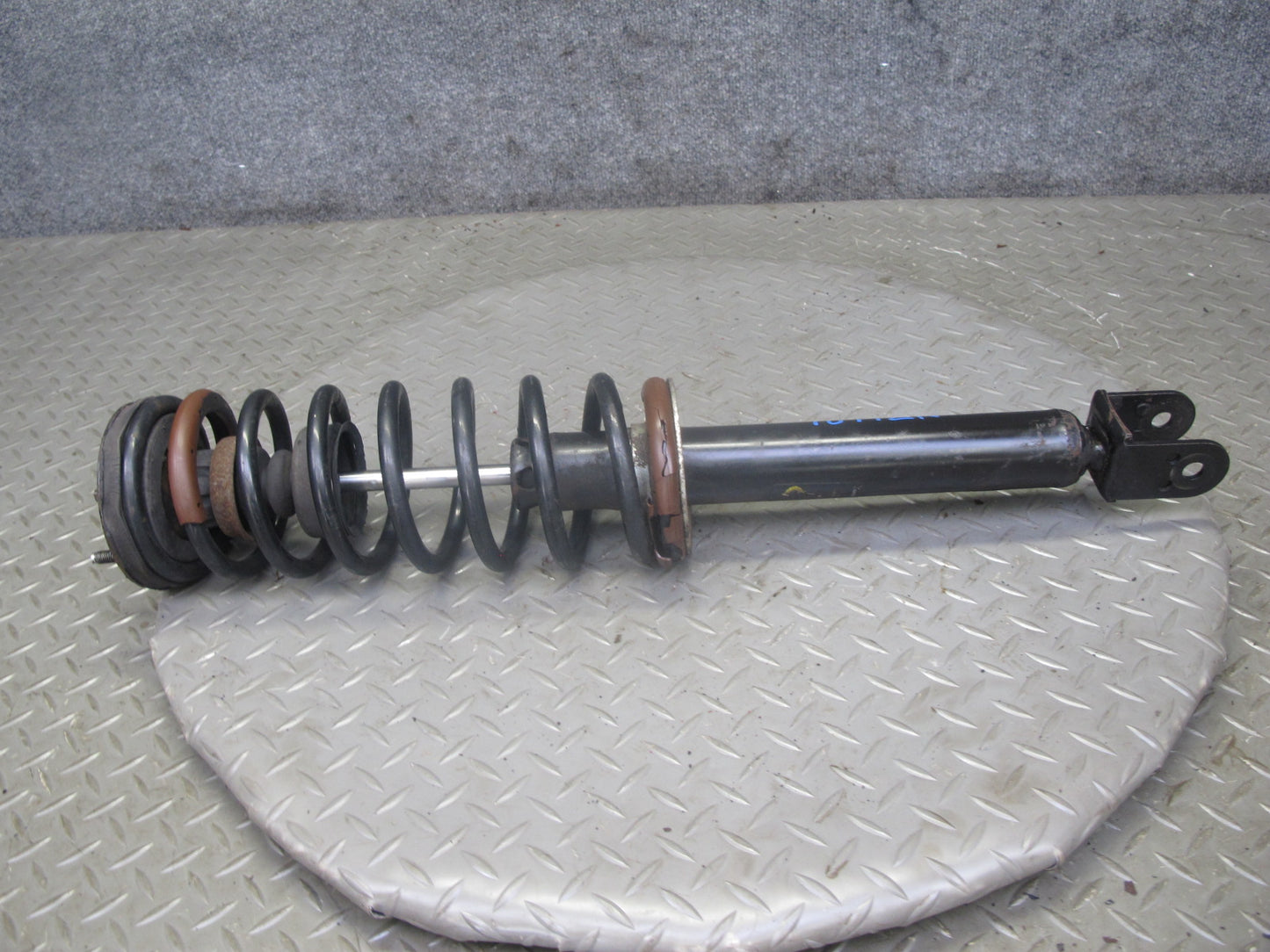 93-96 Nissan Z32 300ZX Conv NA Set of 2 Rear Strut Shock Absorber Monroe 71247