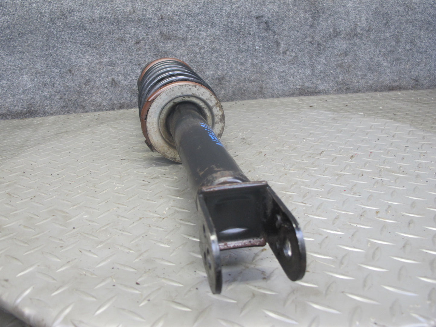 93-96 Nissan Z32 300ZX Conv NA Set of 2 Rear Strut Shock Absorber Monroe 71247