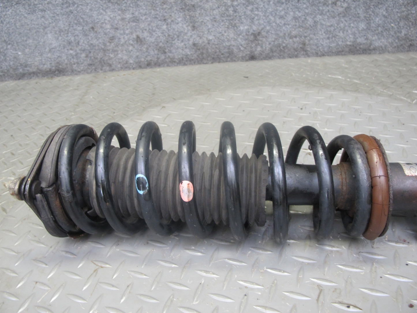 90-96 Nissan Z32 300ZX NON Turbo 2+0 Set of 2 Front Strut Shock Absorber OEM