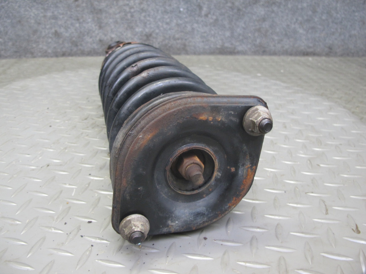 90-96 Nissan Z32 300ZX NON Turbo 2+0 Set of 2 Front Strut Shock Absorber OEM
