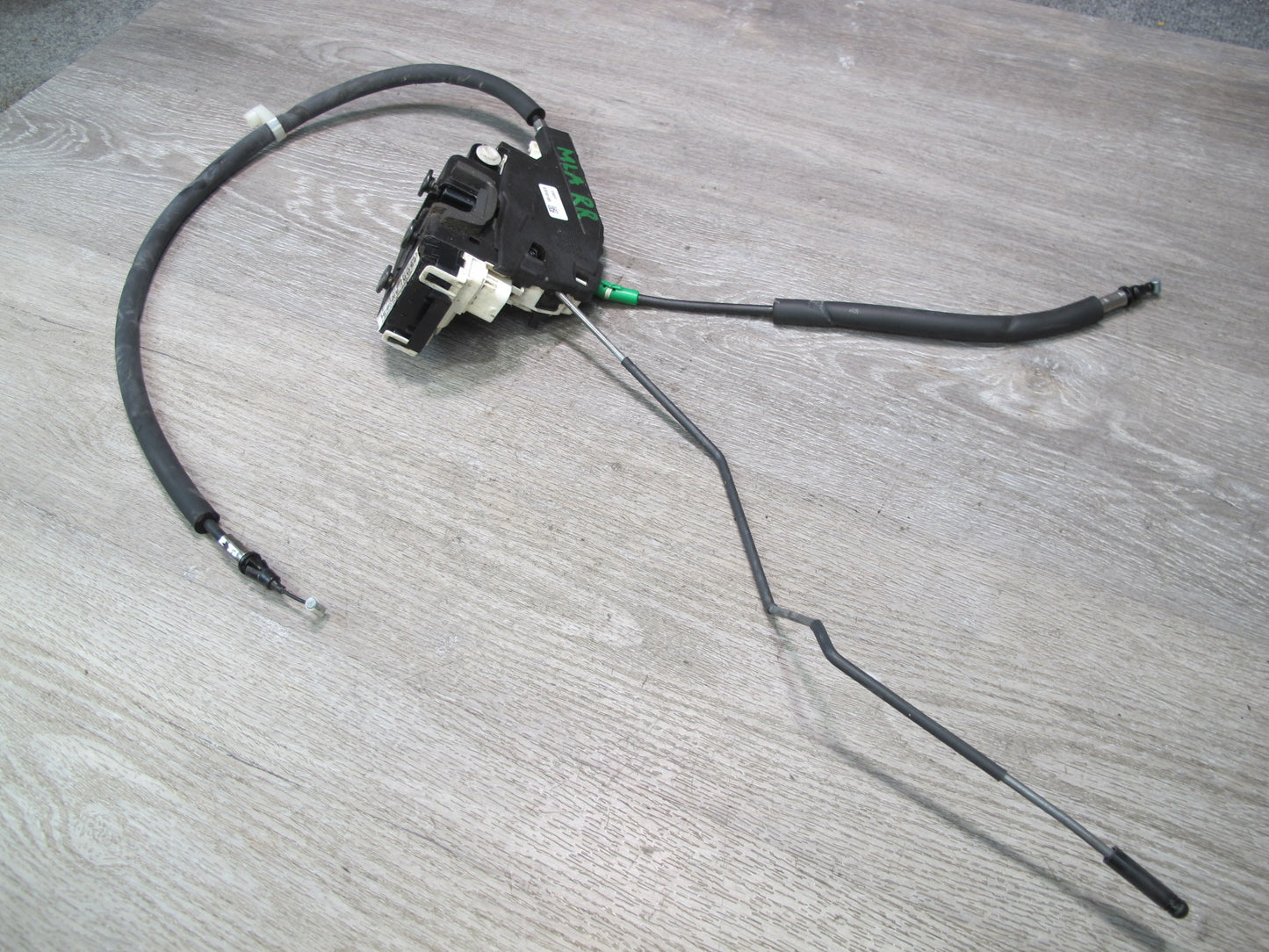 2017-2020 Maserati Levante M161 Rear Right Door Lock Latch Actuator 670101185