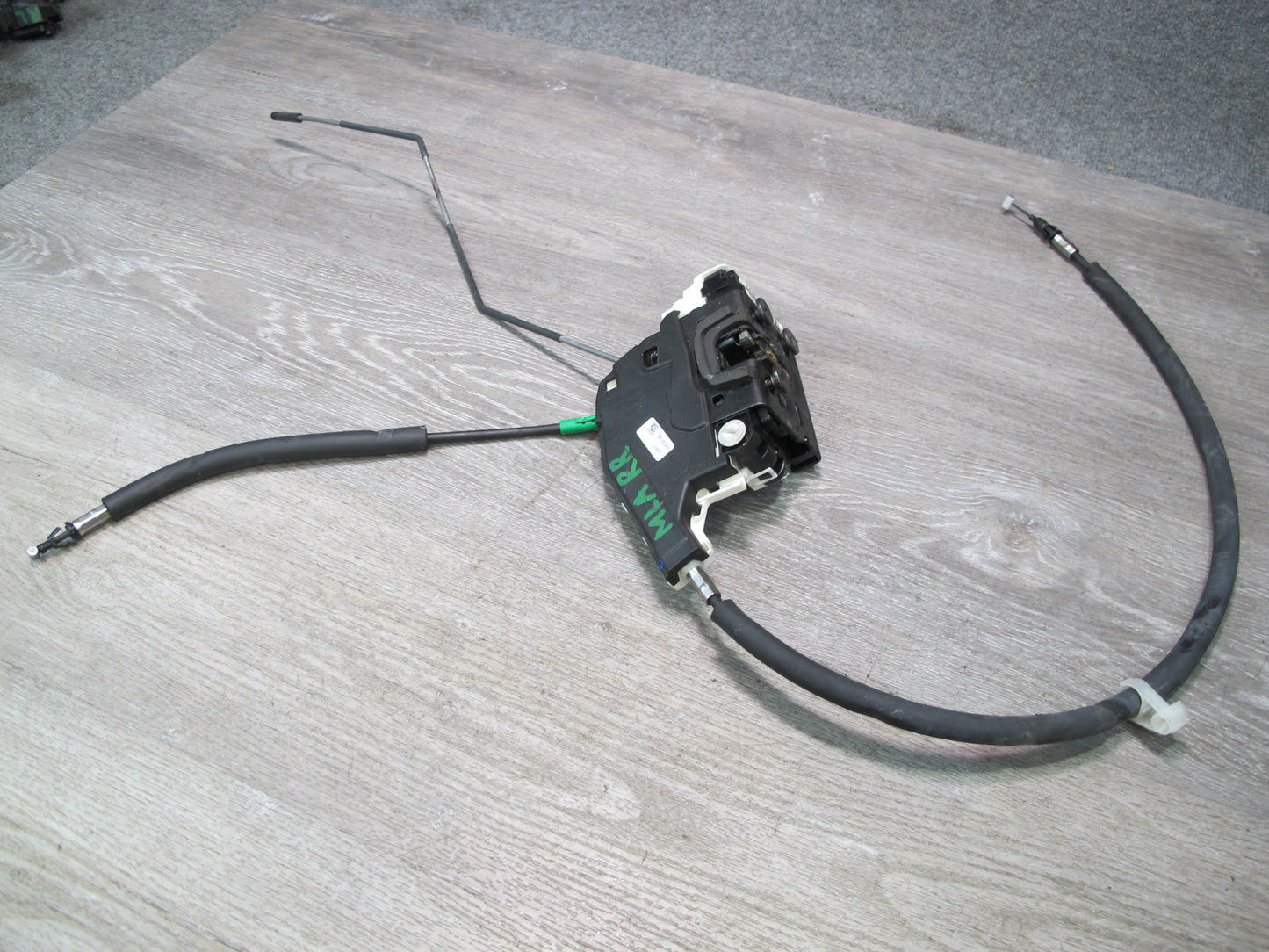 2017-2020 Maserati Levante M161 Rear Right Door Lock Latch Actuator 670101185