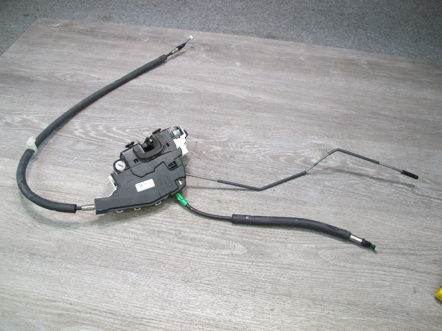 2017-2020 Maserati Levante M161 Rear Left Door Lock Latch Actuator 670101186