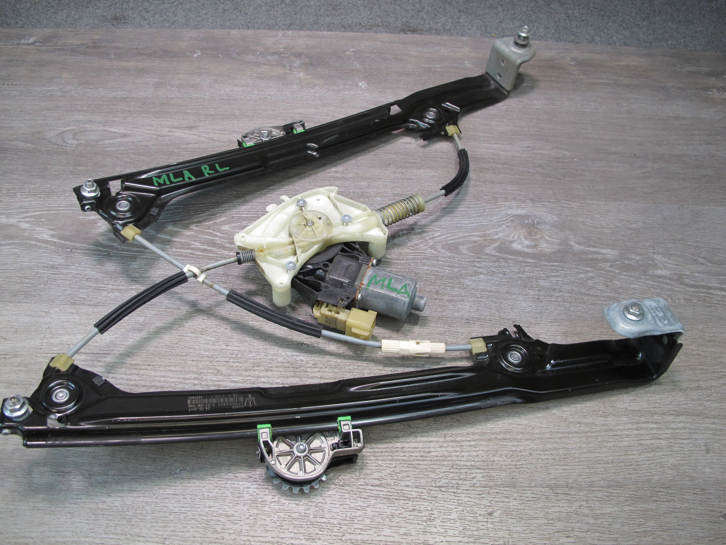 2017-2020 Maserati Levante M161 Rear Left Door Window Regulator w Motor
