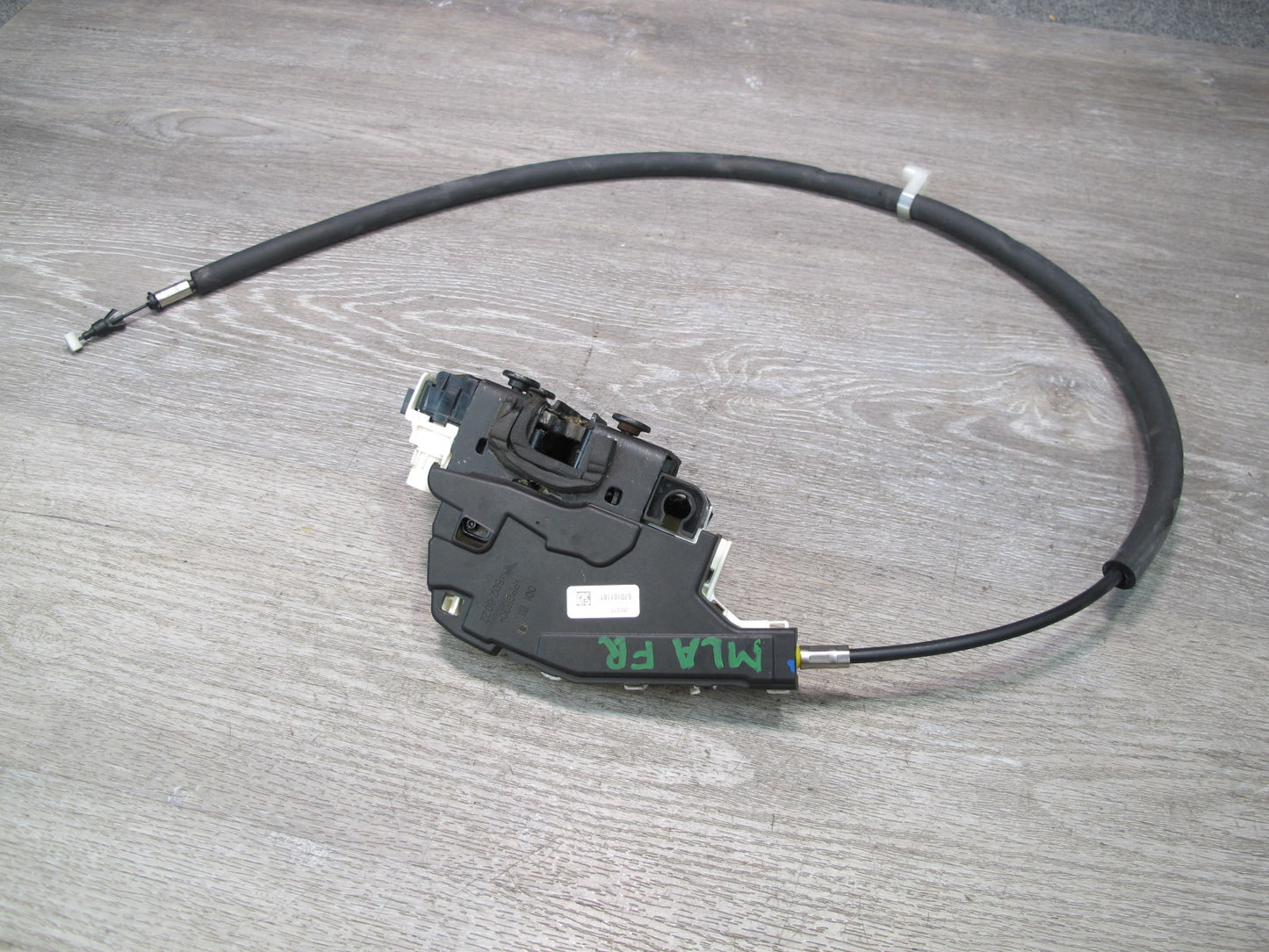 2017-2020 Maserati Levante M161 Front Right Door Lock Latch Actuator 670101181