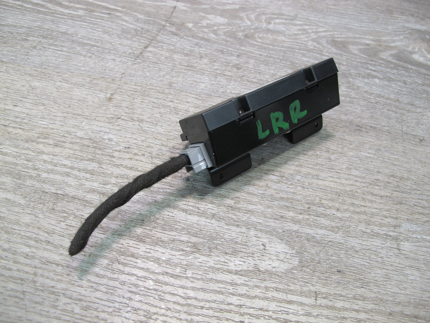 2013-2022 Land Range Rover L405 Wireless Headphones Transmitter Module