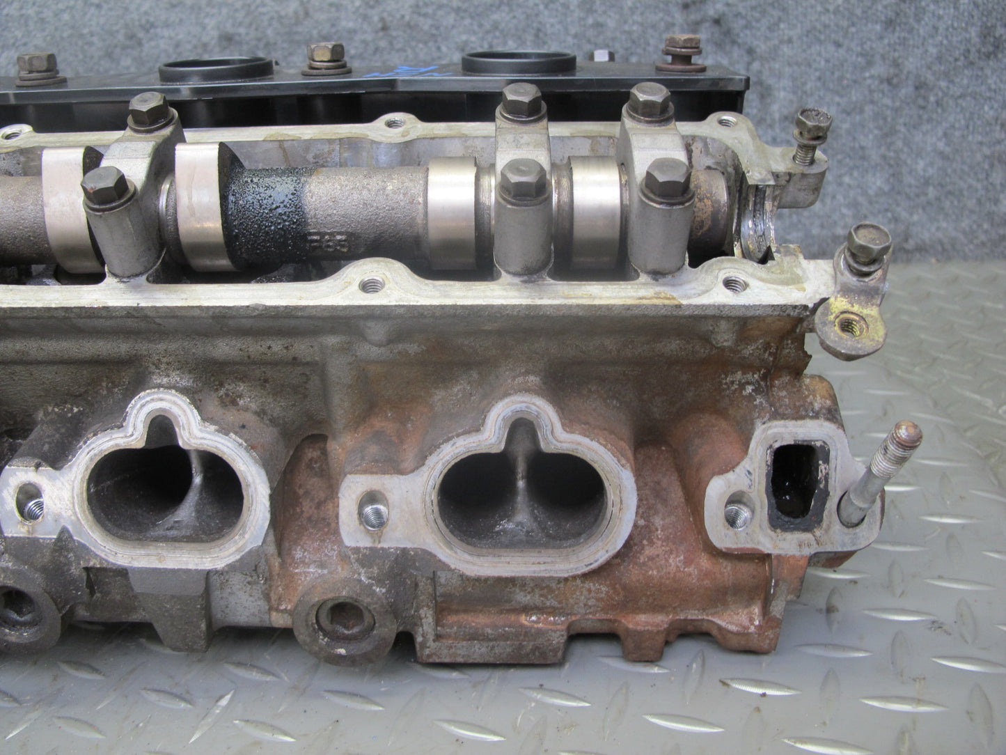 1993 Nissan Z32 300ZX VG30DE M/T Engine Right Cylinder Head w Camshafts 119K OEM