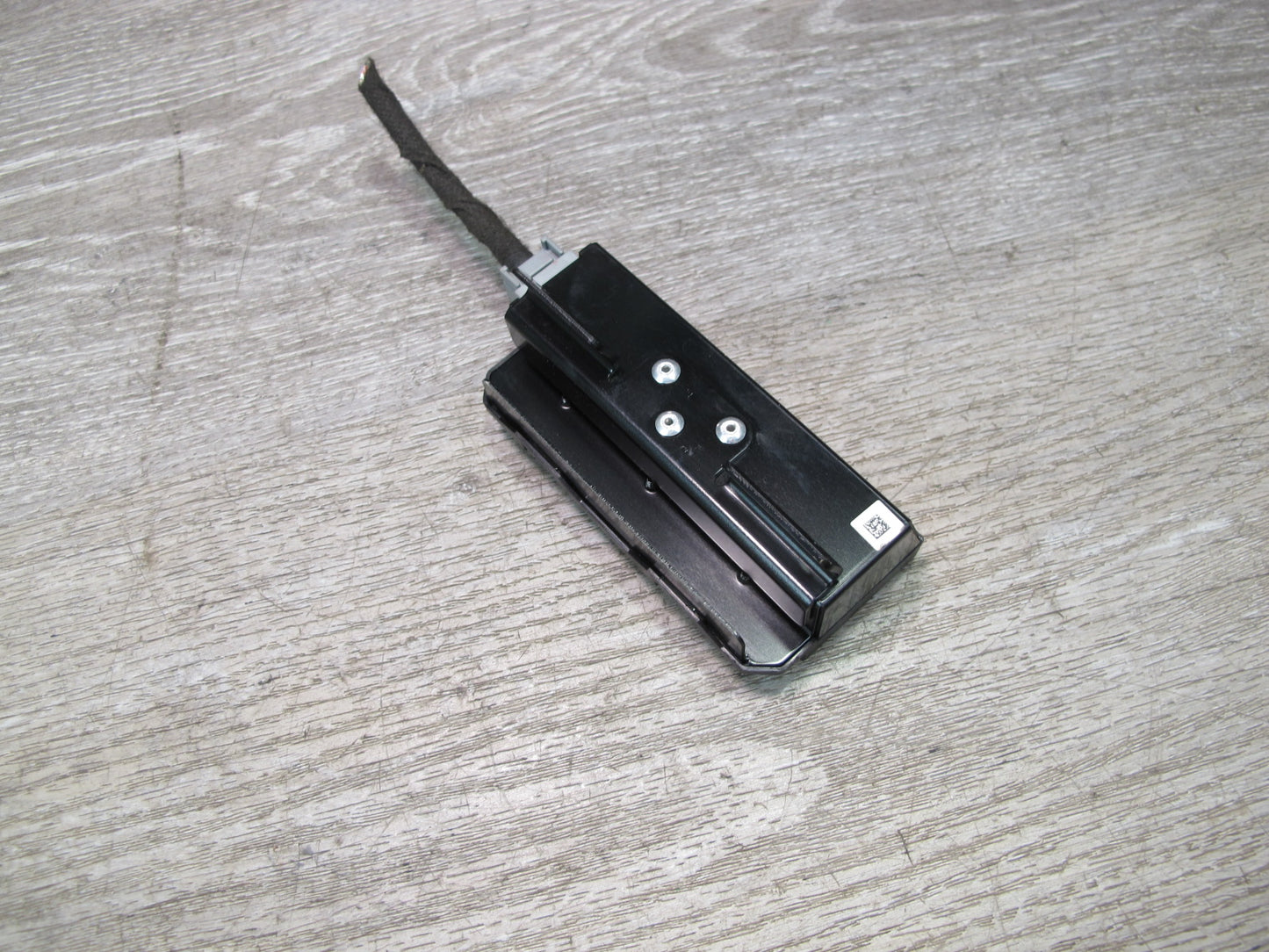 2013-2022 Land Range Rover L405 Wireless Headphones Transmitter Module