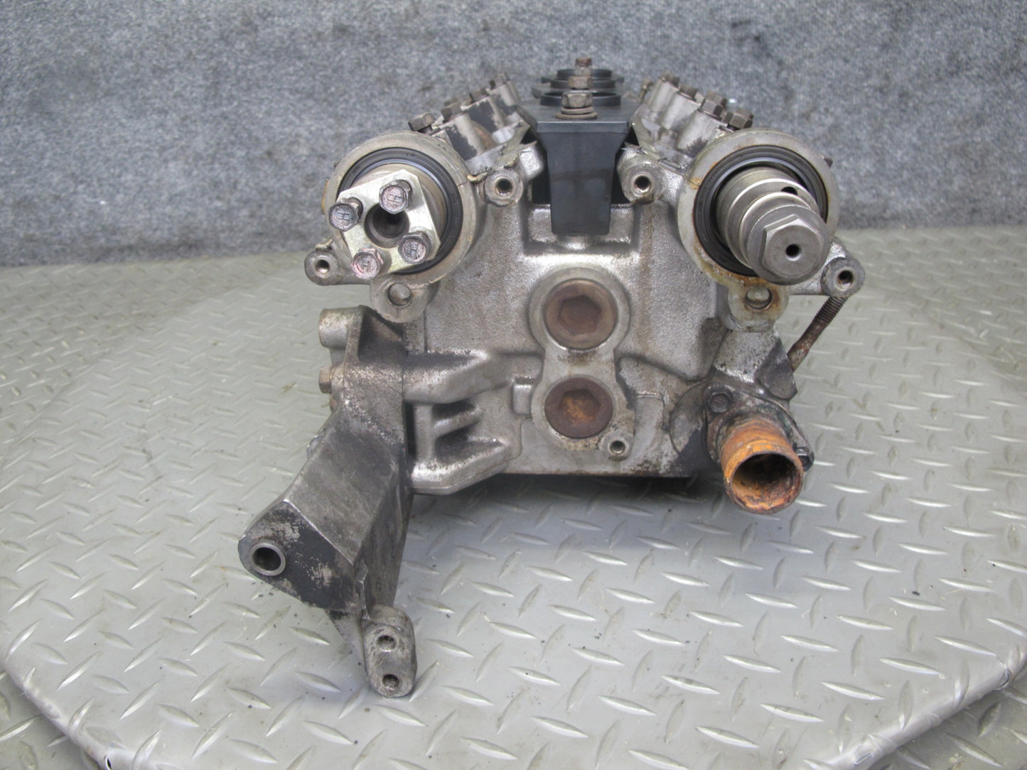 1993 Nissan Z32 300ZX VG30DE M/T Engine Right Cylinder Head w Camshafts 119K OEM