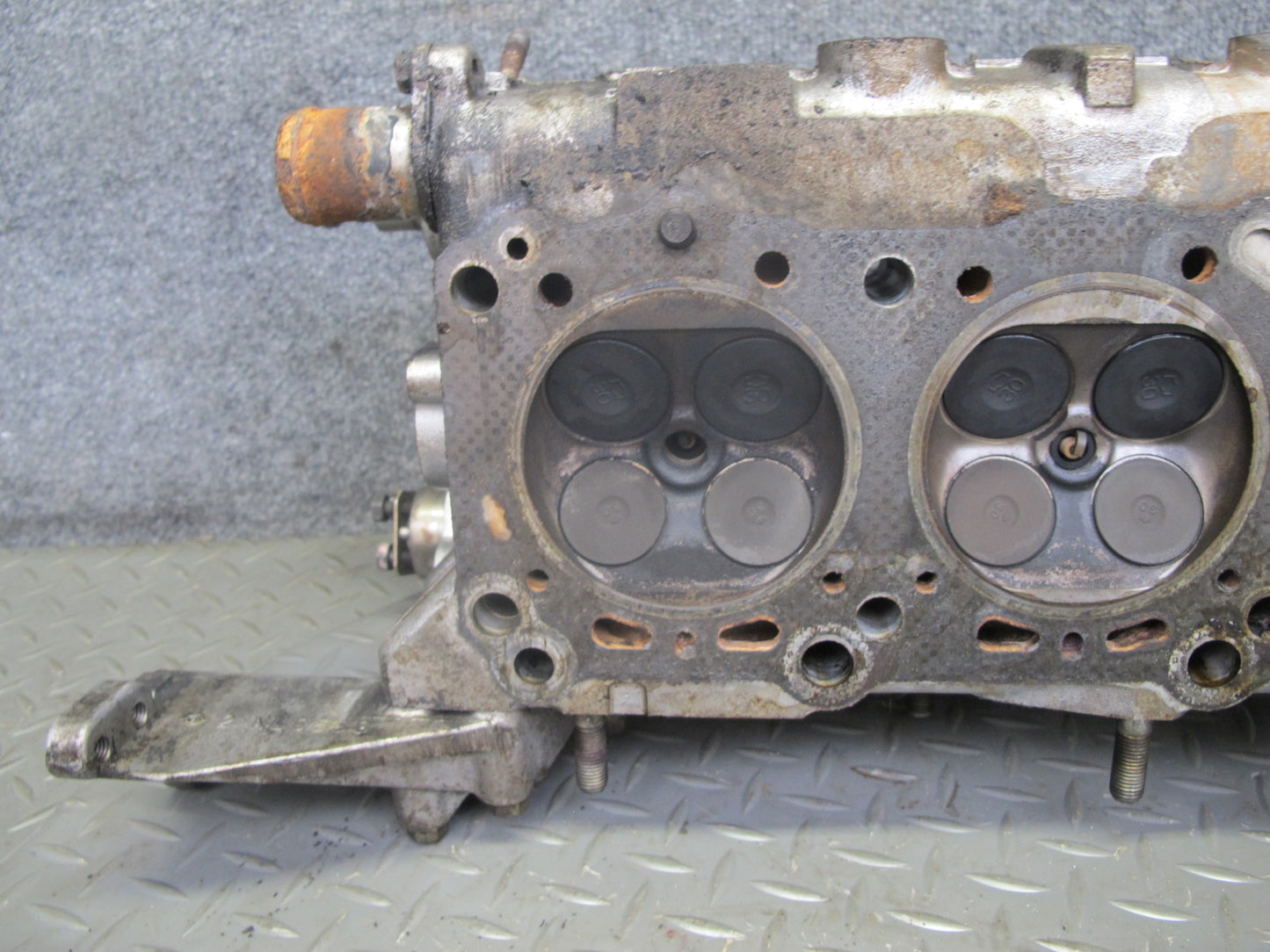 1993 Nissan Z32 300ZX VG30DE M/T Engine Right Cylinder Head w Camshafts 119K OEM