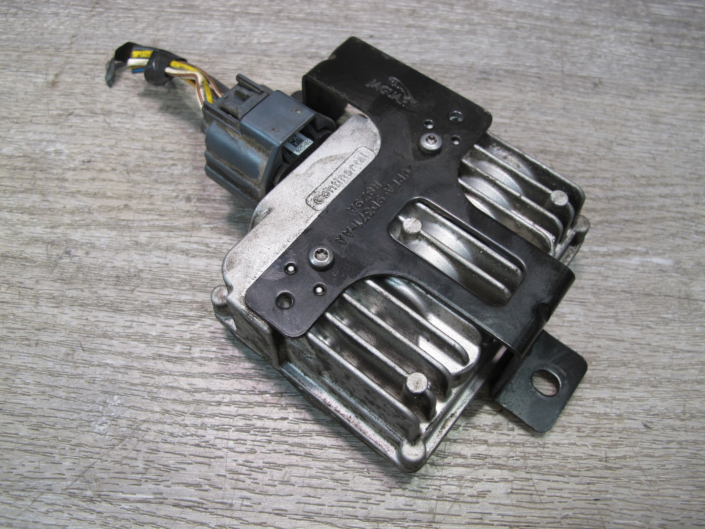 2013-2022 Land Range Rover L405 Fuel Pump Control Module CPLA-9D371-AA