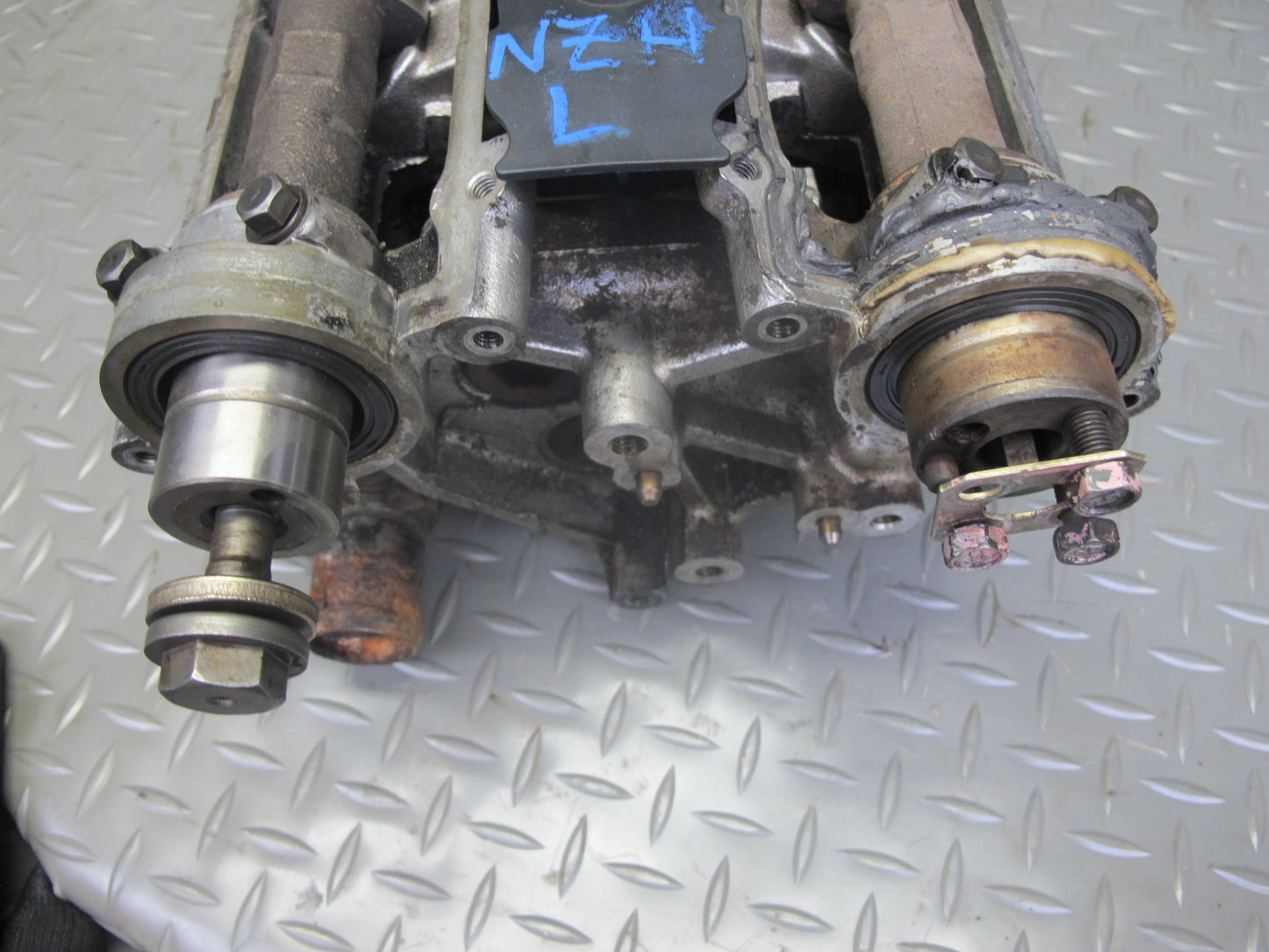 1993 Nissan Z32 300ZX VG30DE M/T Engine Left Cylinder Head w Camshafts 119K OEM